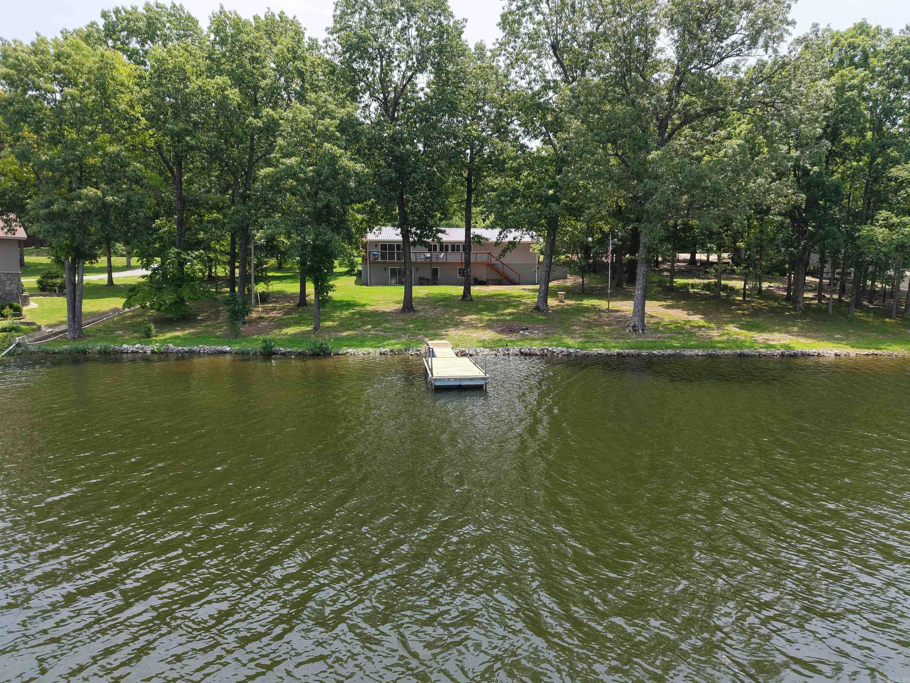 SOUTH SHORE - Residential