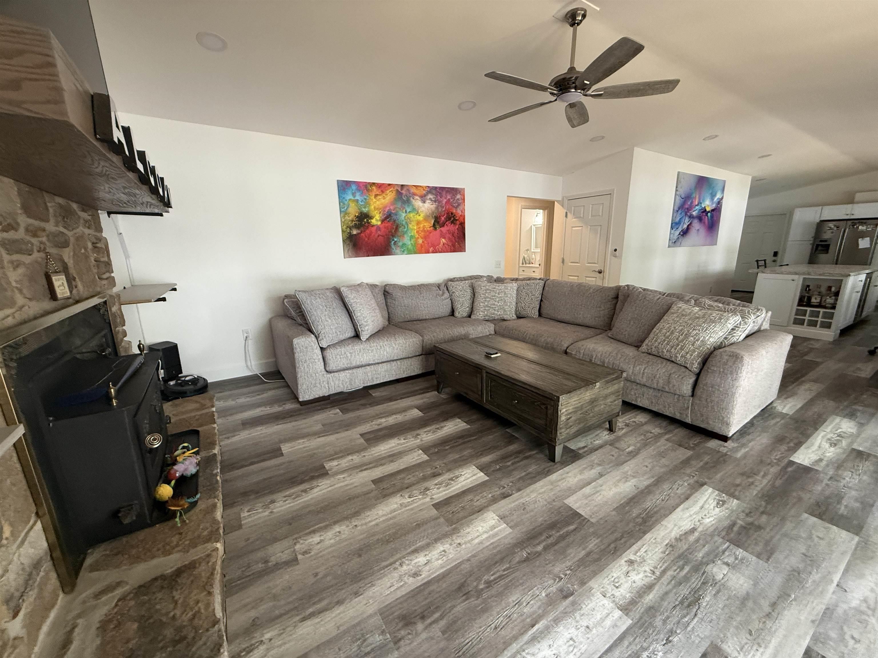 SOUTH SHORE - Residential
