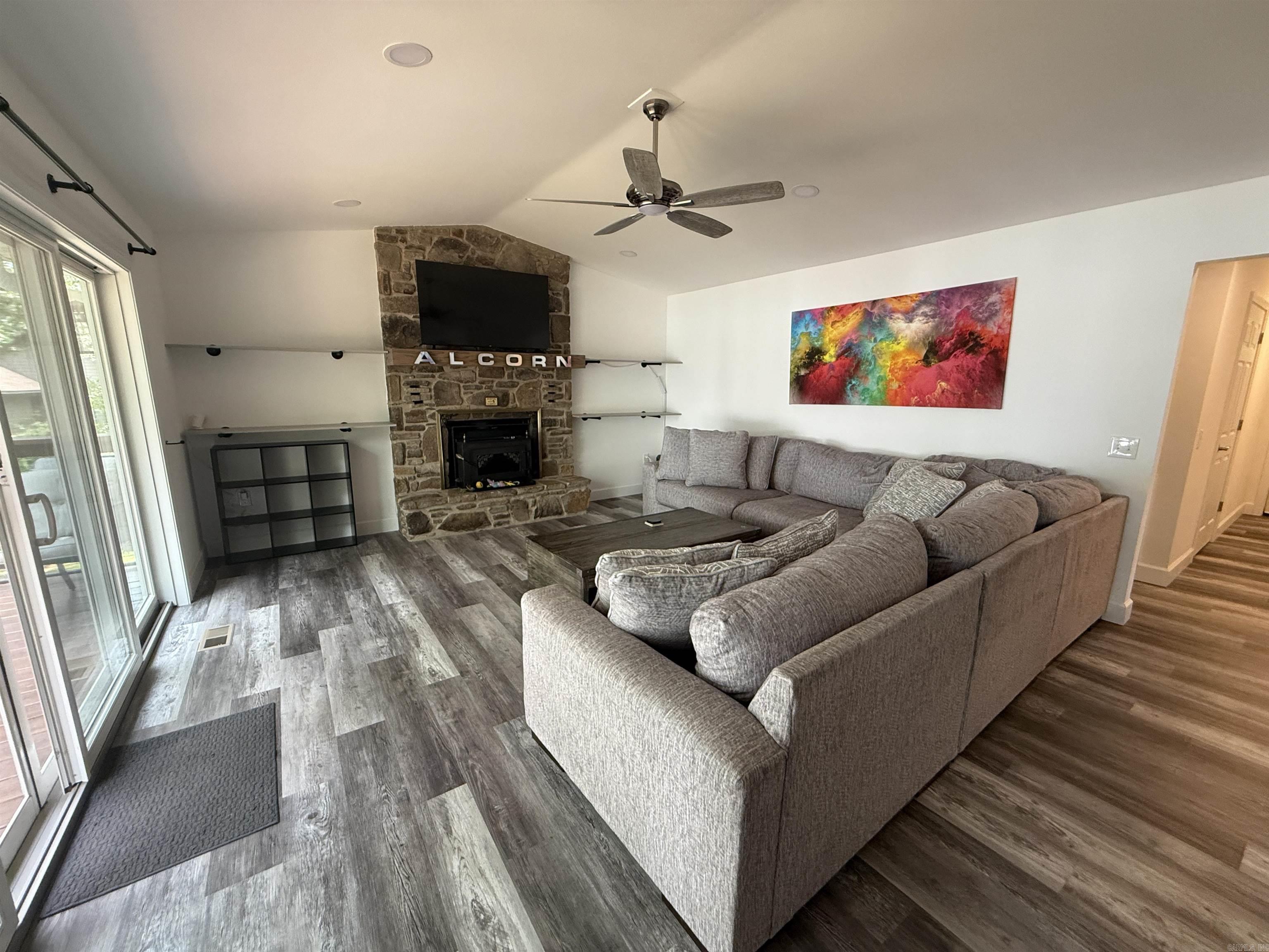 SOUTH SHORE - Residential