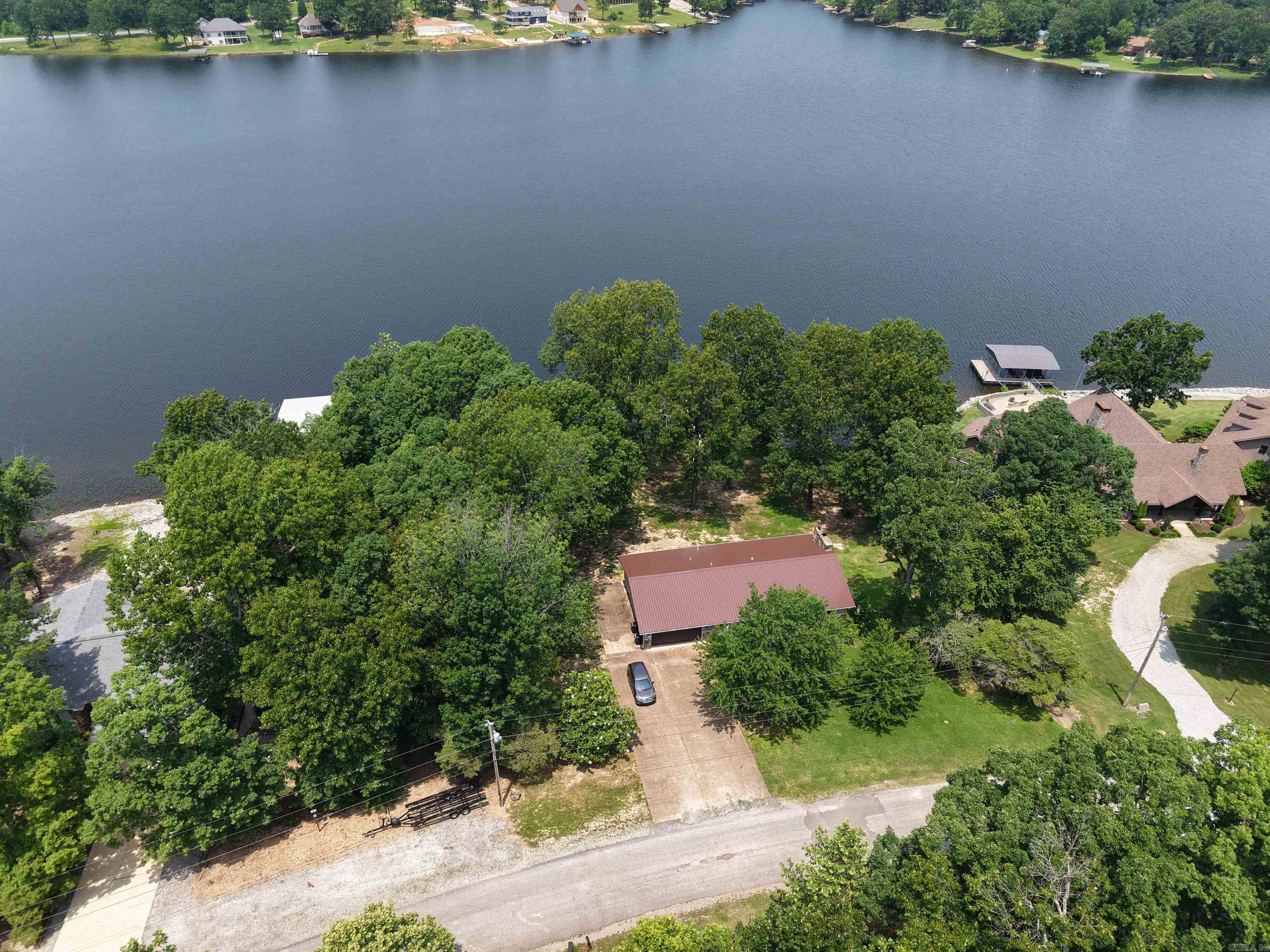 SOUTH SHORE - Residential
