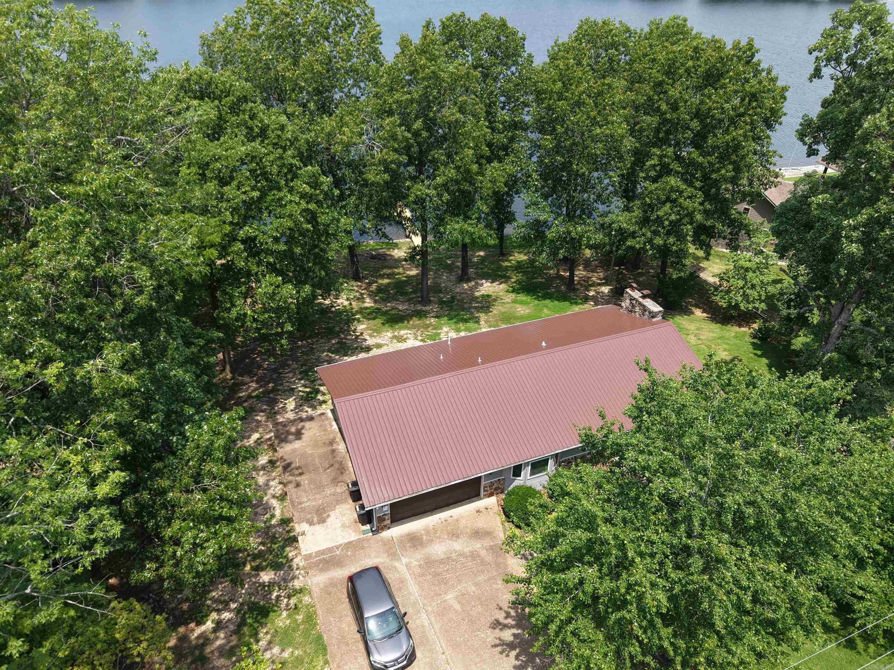 SOUTH SHORE - Residential