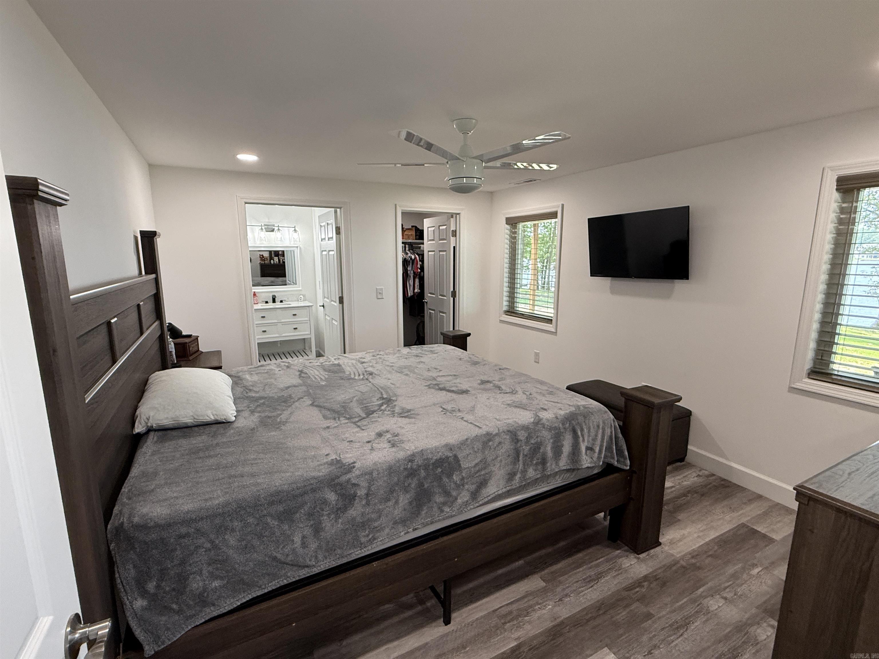 SOUTH SHORE - Residential