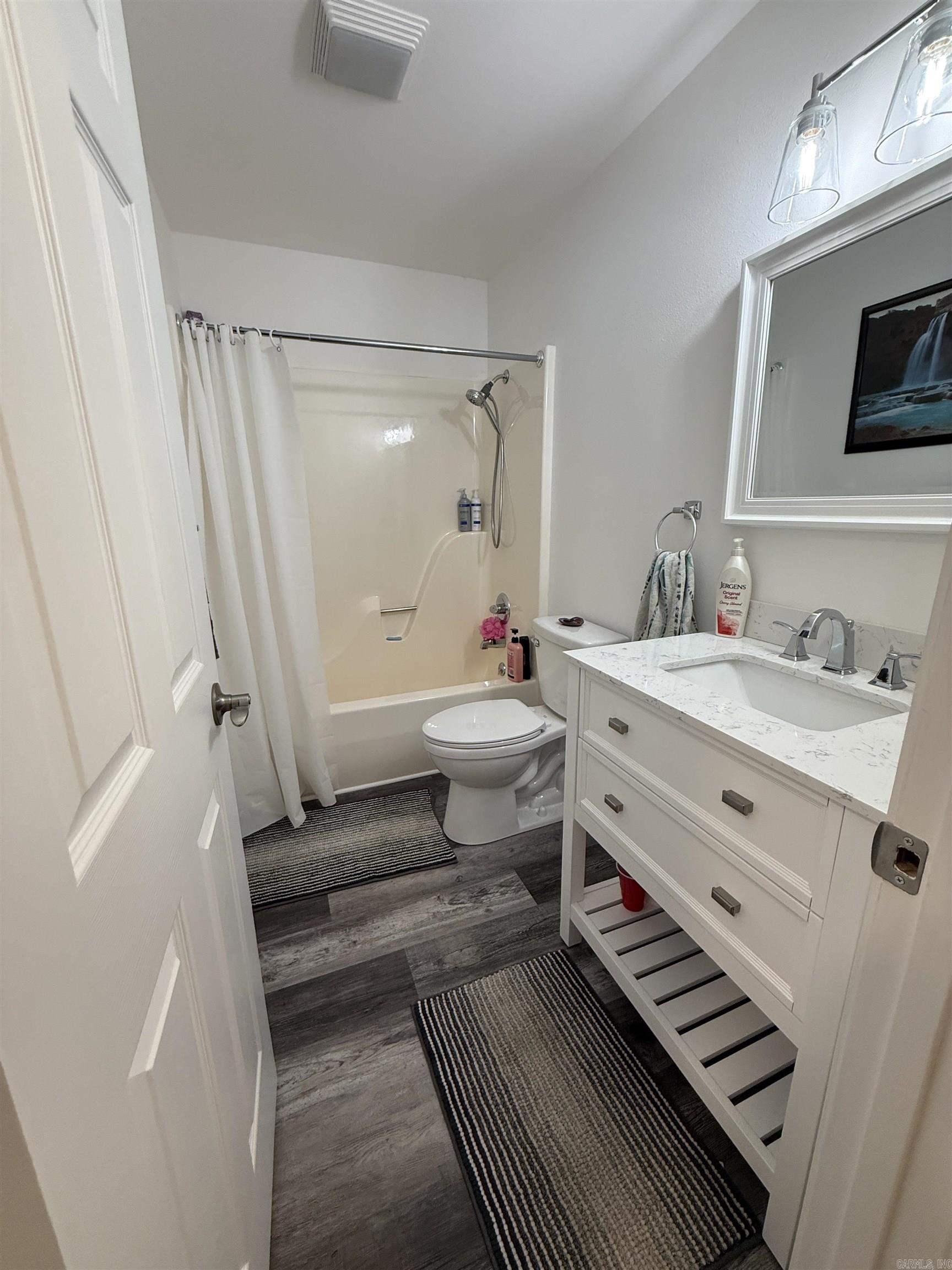 SOUTH SHORE - Residential