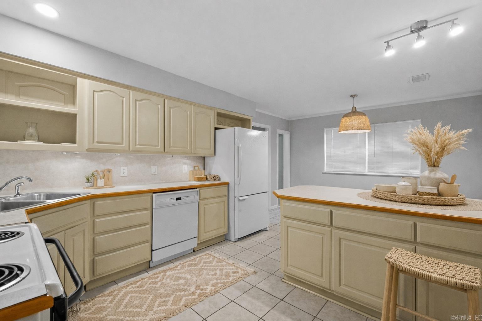 BEEBE OUTLOTS - Commercial Sale