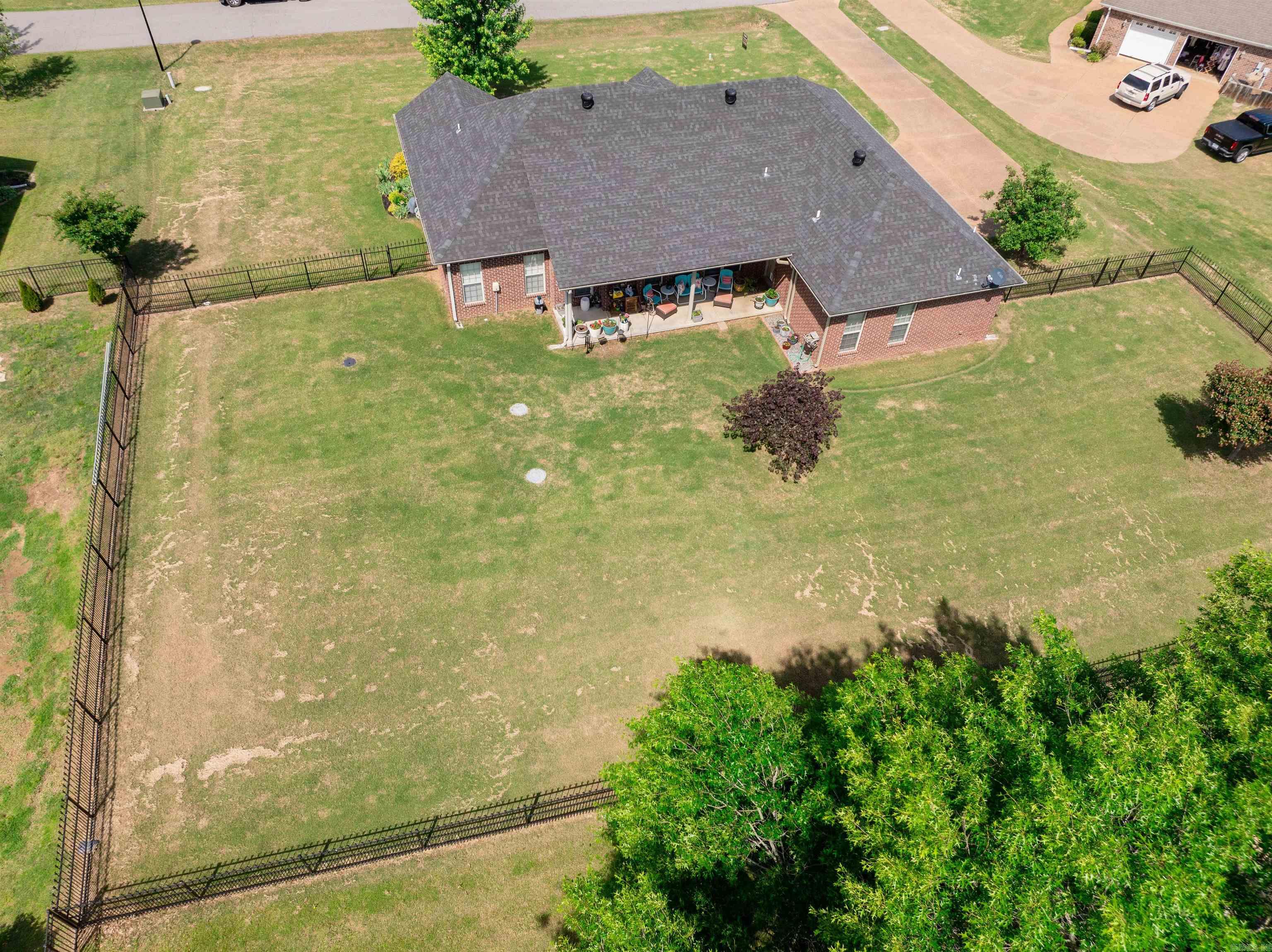 LOST CREEK - Residential