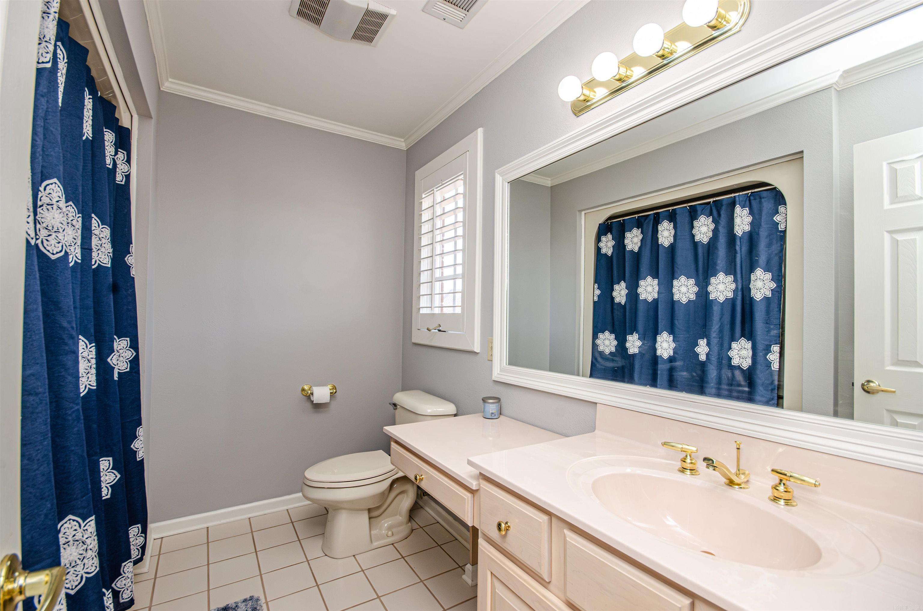 ADAMSBROOKE - Residential