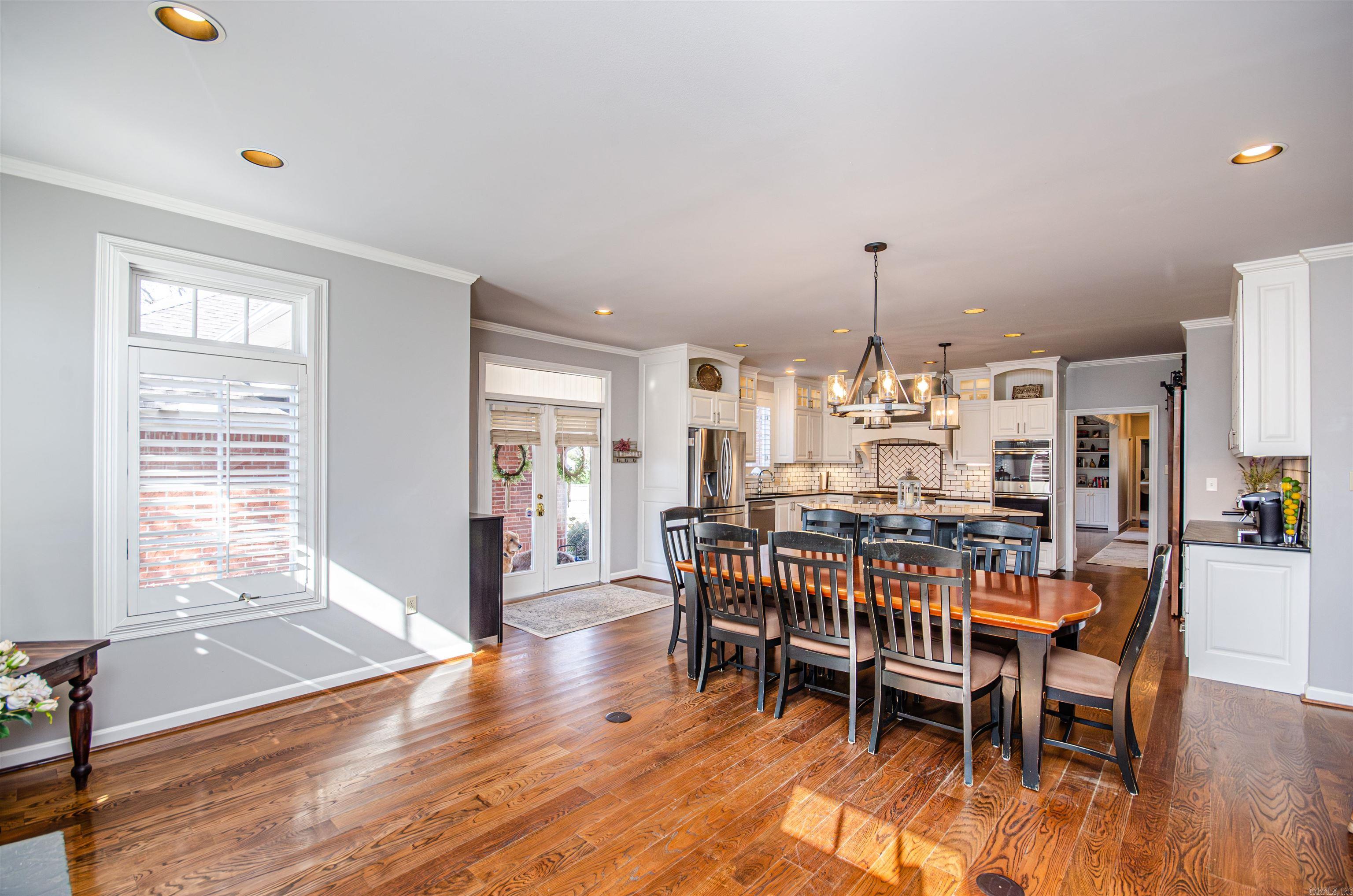 ADAMSBROOKE - Residential