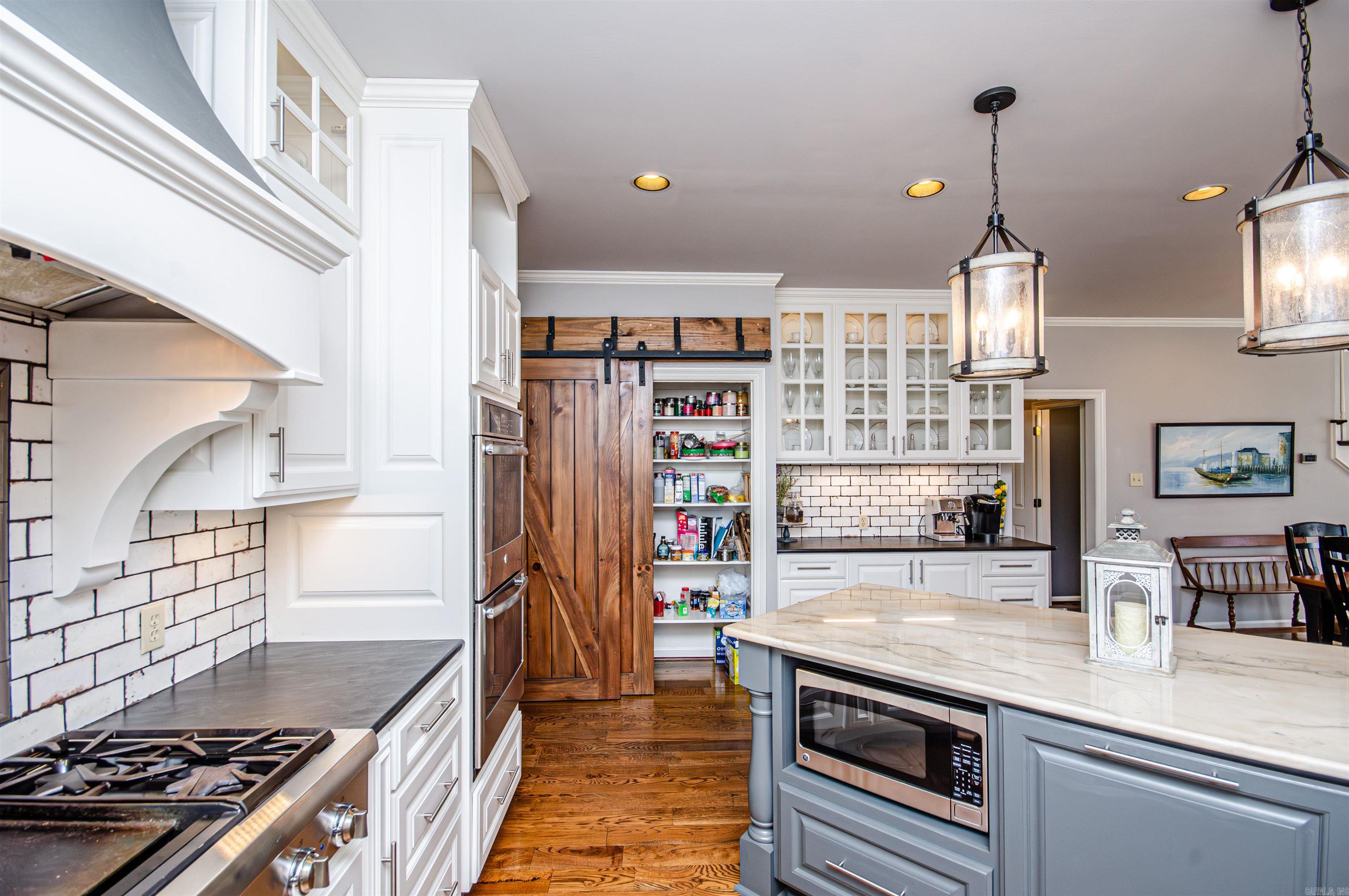 ADAMSBROOKE - Residential