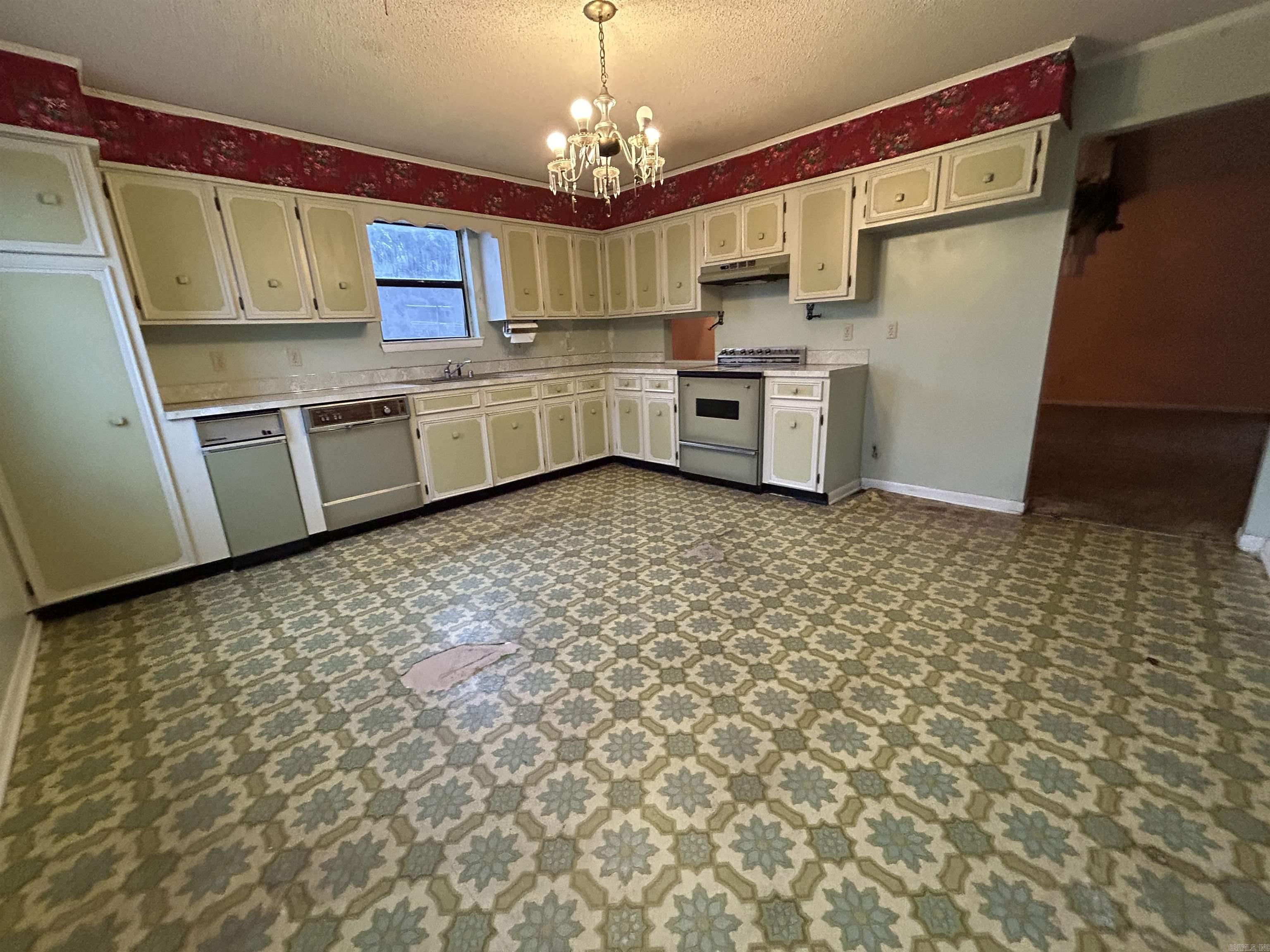 HERALDRY MANOR - Residential