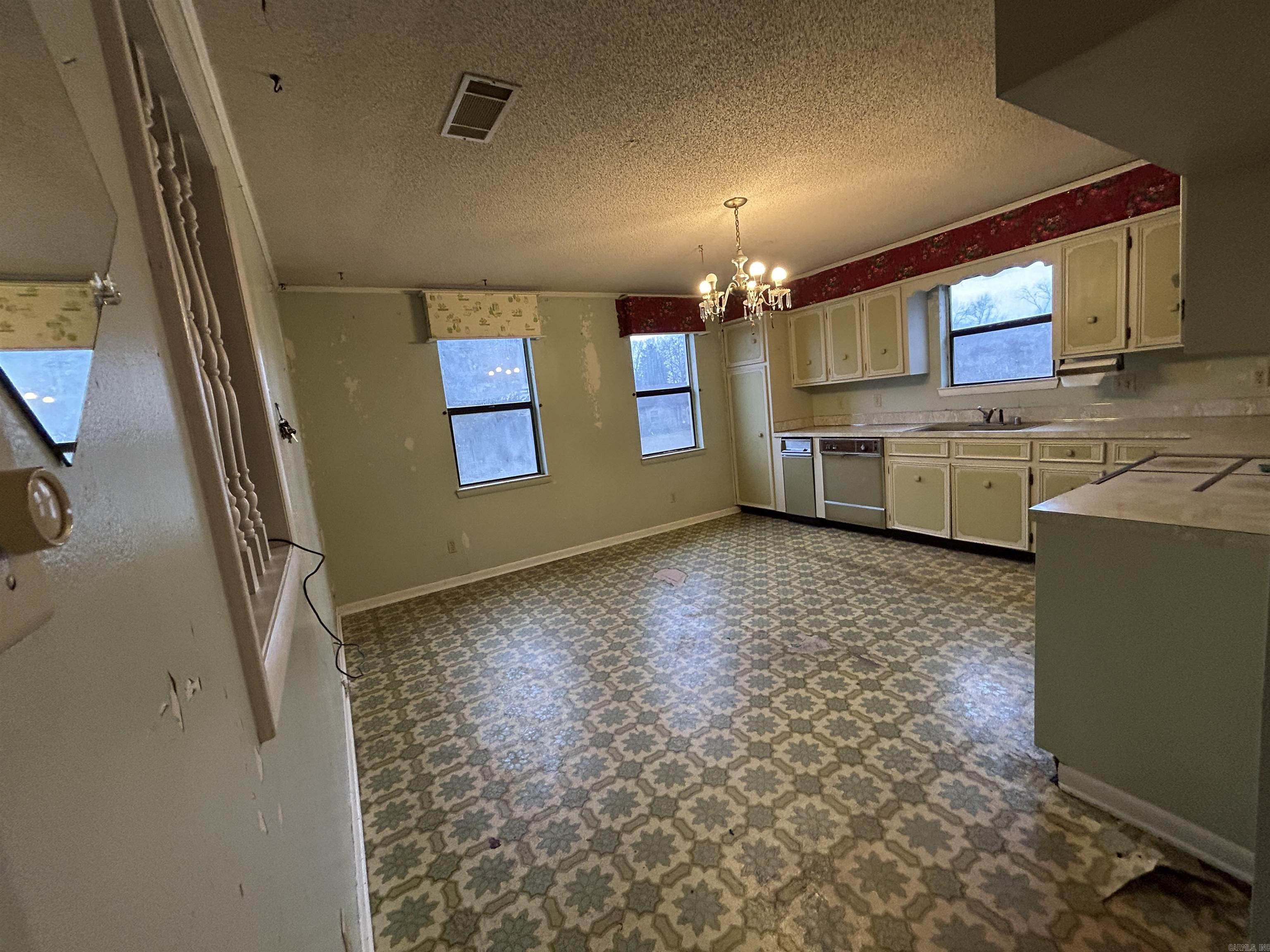 HERALDRY MANOR - Residential