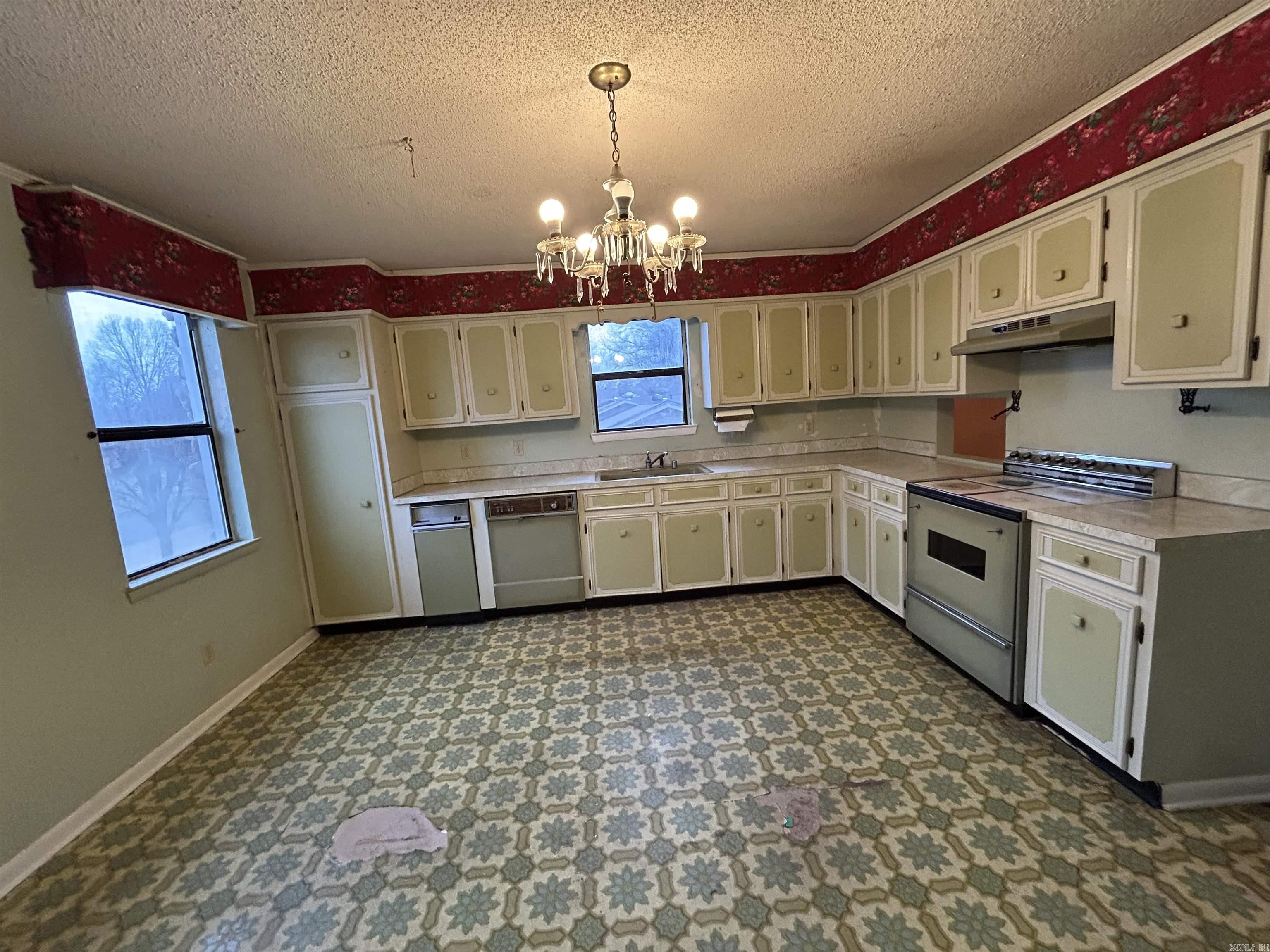 HERALDRY MANOR - Residential