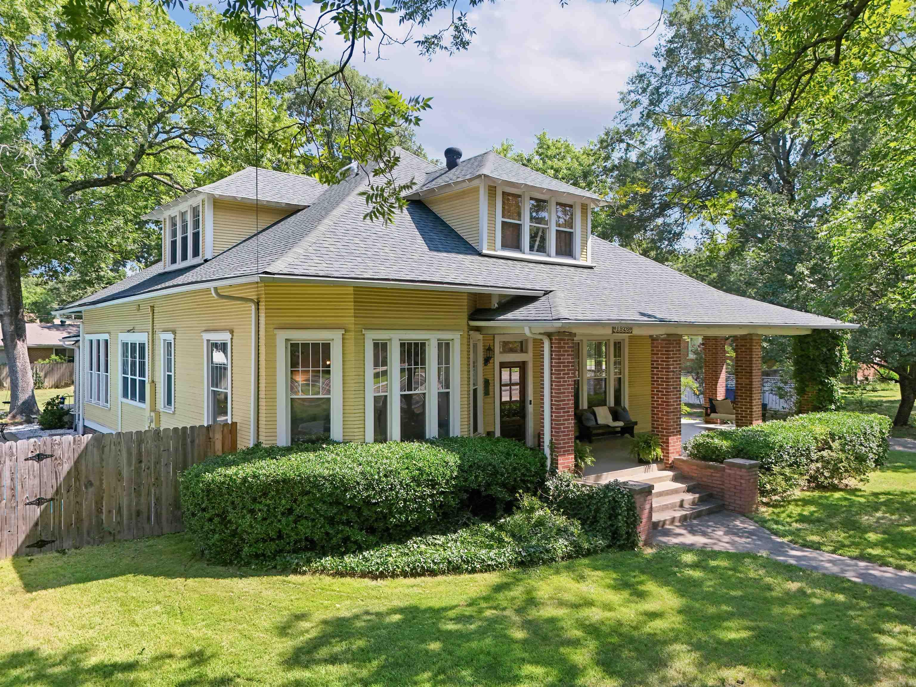 This historic home in the heart of Conway is what dreams are made of! Your new home sits on two lots with 6 bedrooms, 3.5 baths, and approximately 3150 sf of living space! Relax in your in-ground swimming pool or walk to many close amenities. Stately pecan trees grace the front yard, where you can easily watch the Conway parades. Comfort meets history here. Be sure to click the links to see the 3D tour and drone footage.