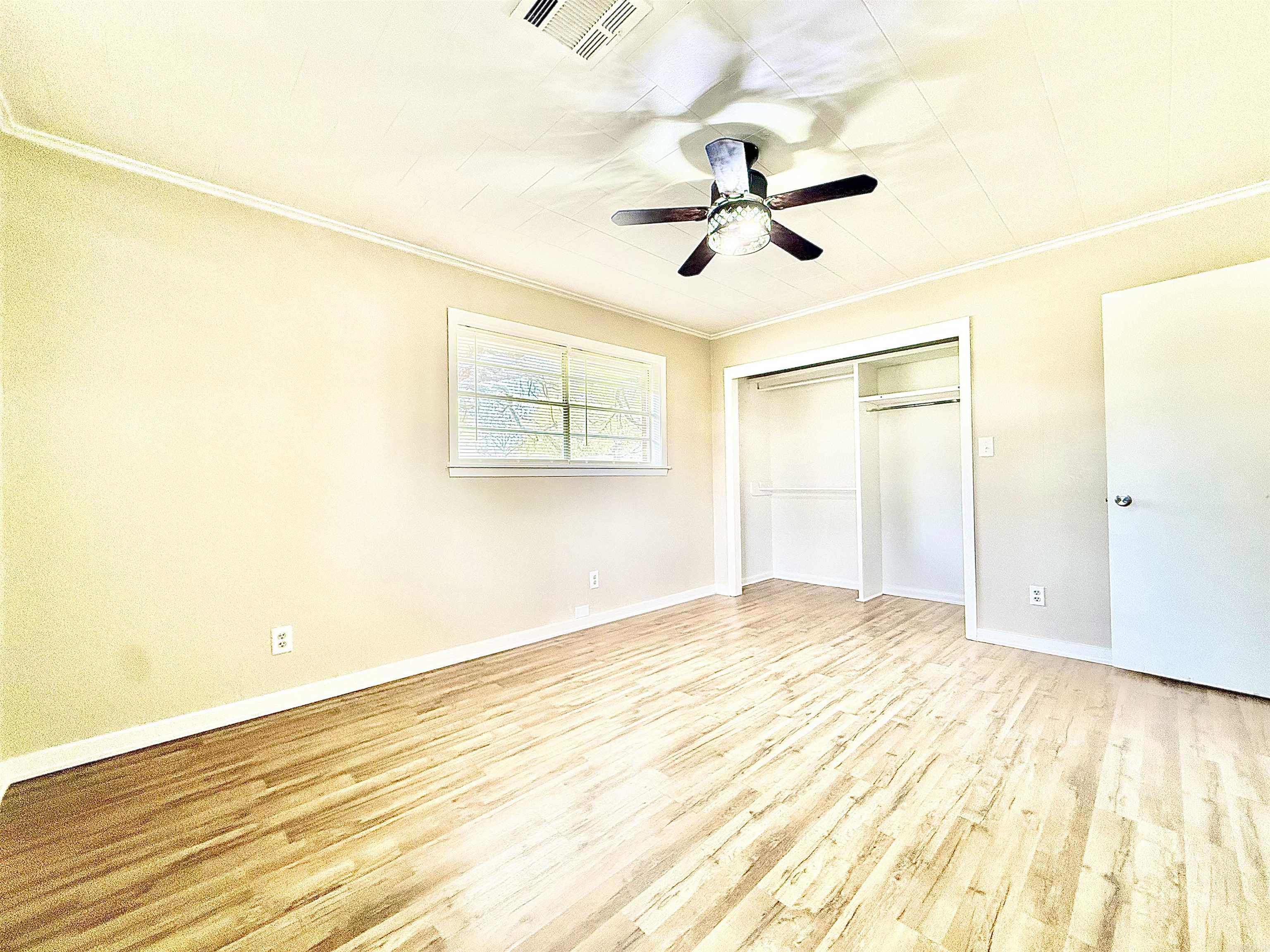 OAKHURST F - Residential