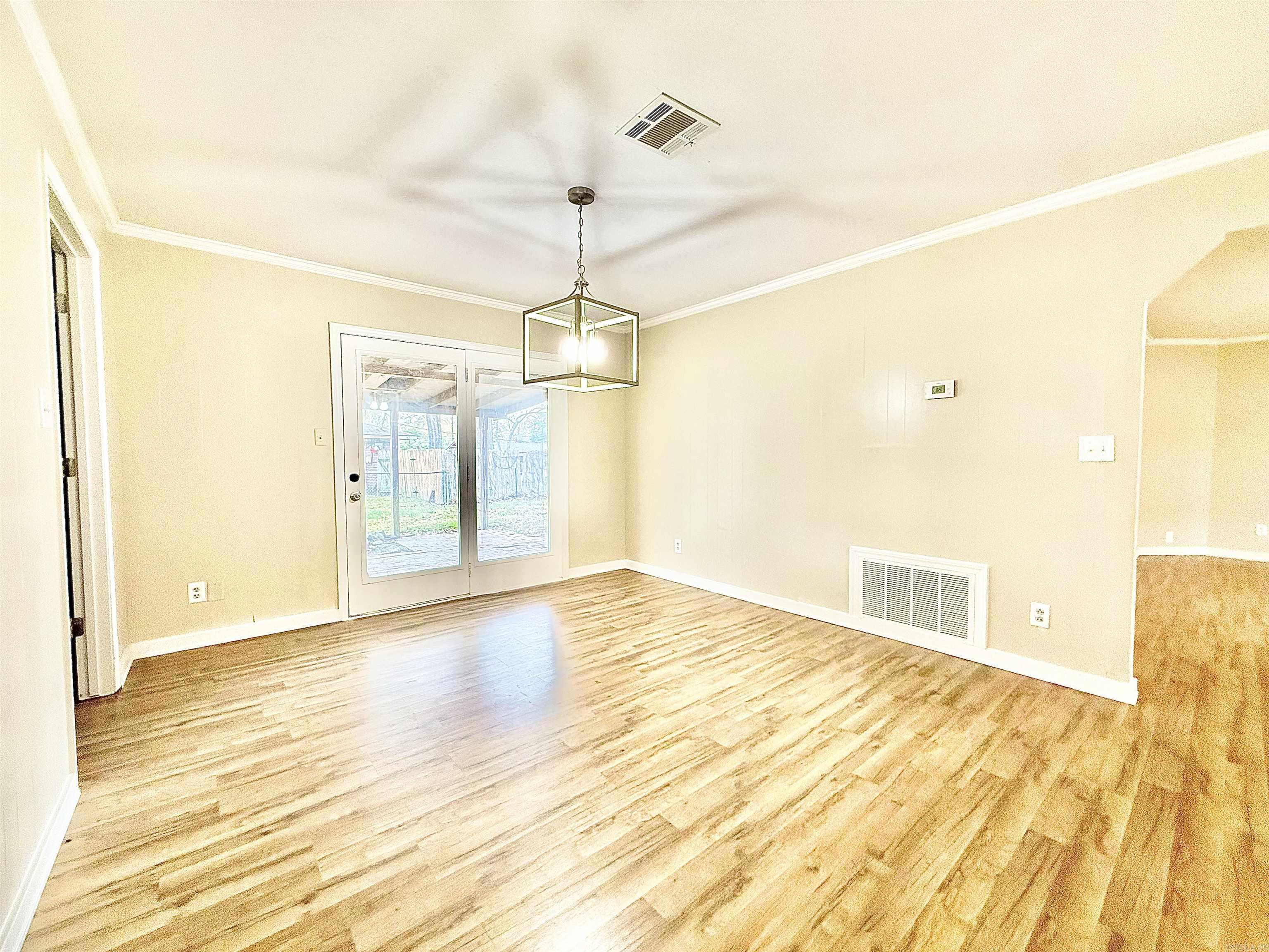 OAKHURST F - Residential