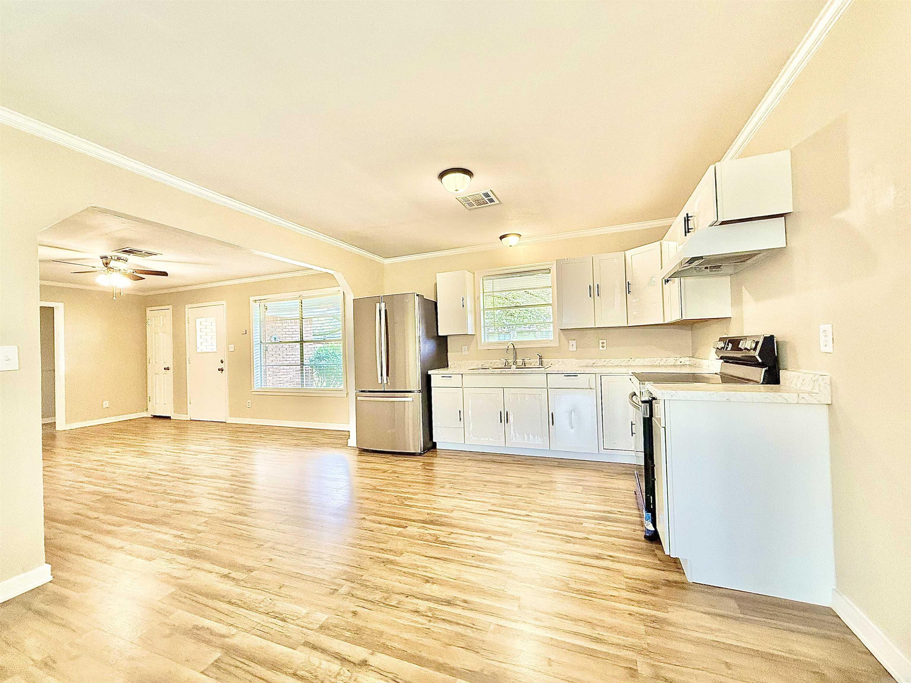 OAKHURST F - Residential