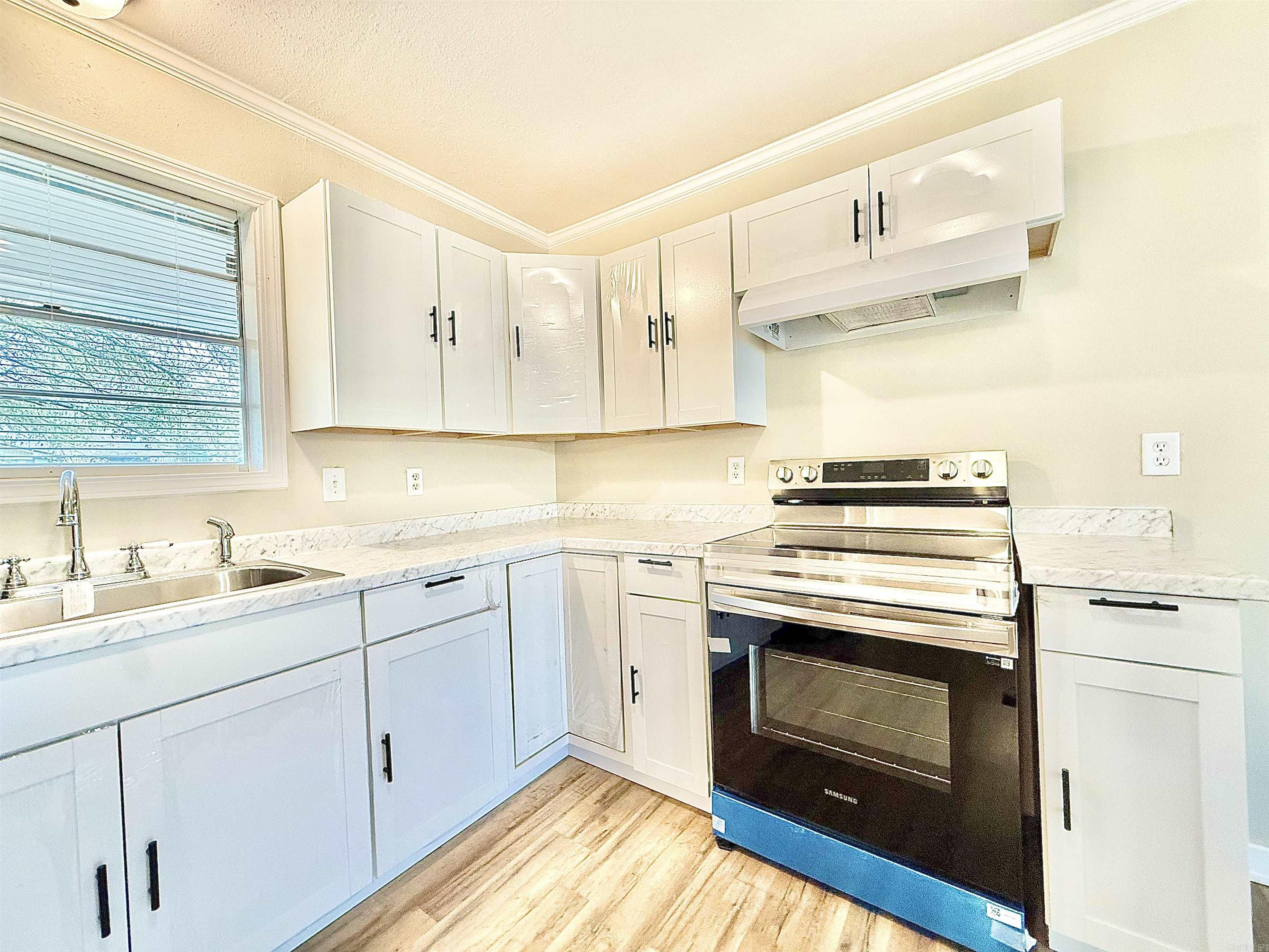 OAKHURST F - Residential