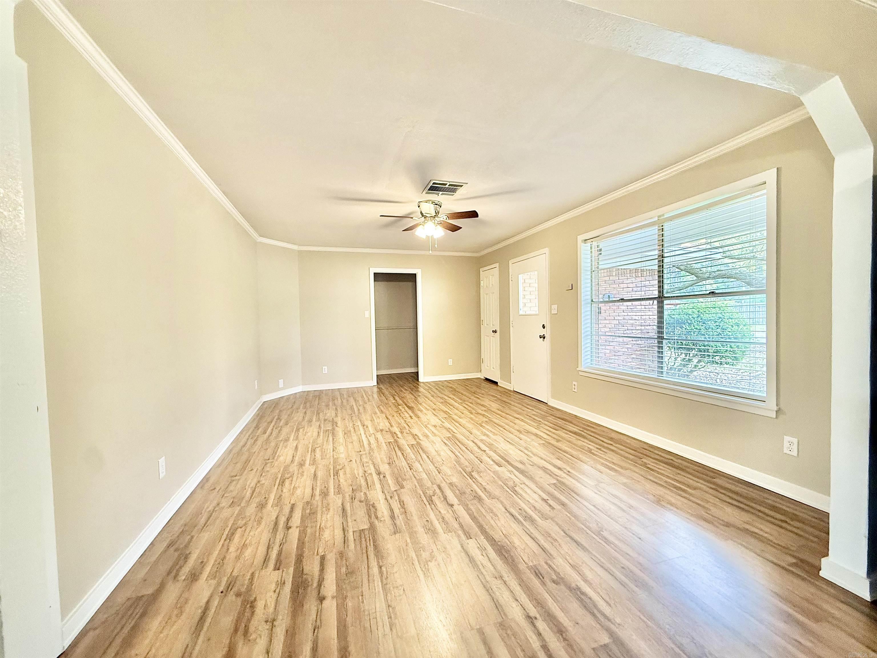 OAKHURST F - Residential