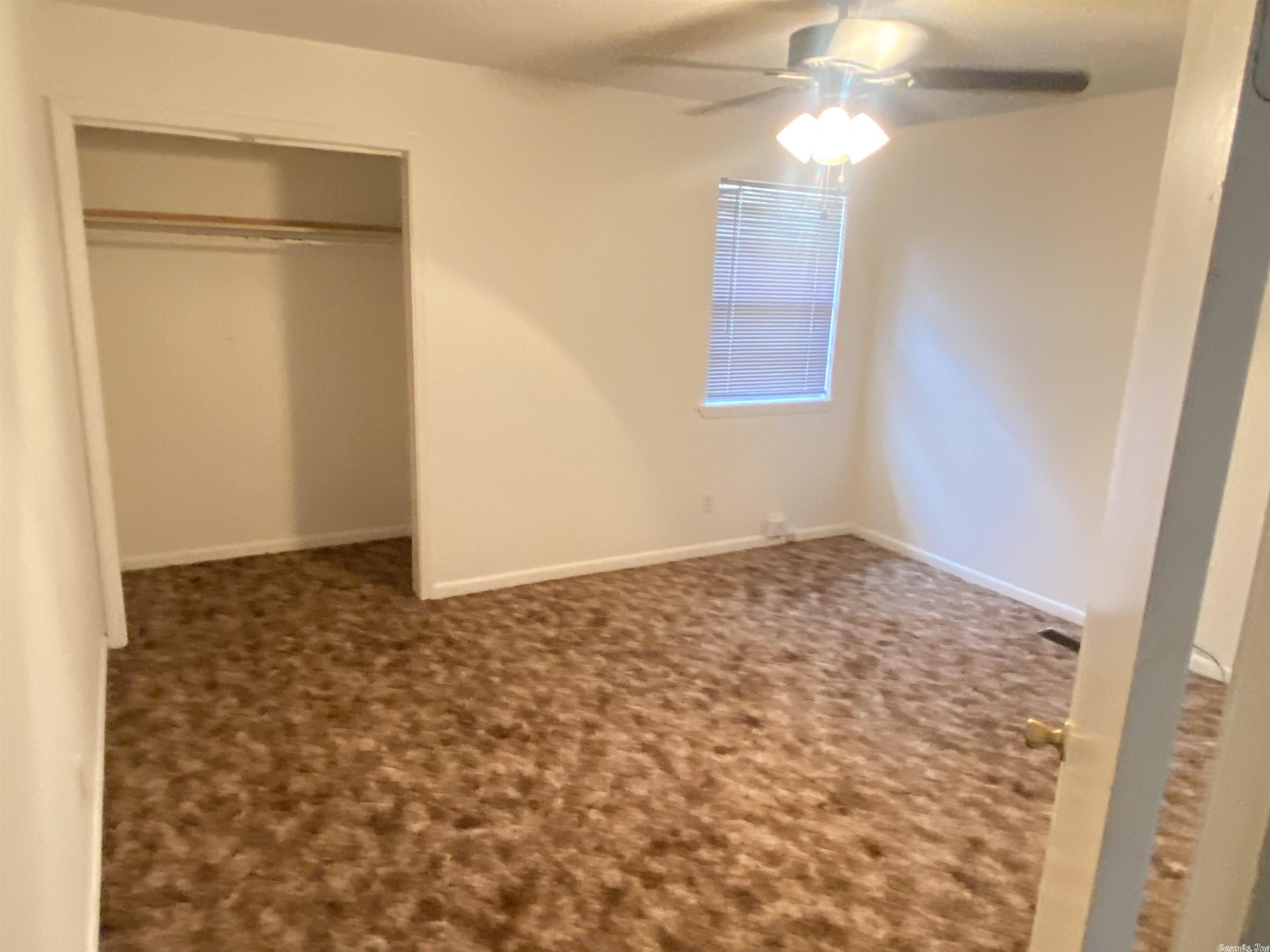 Royal Manor - Residential Lease