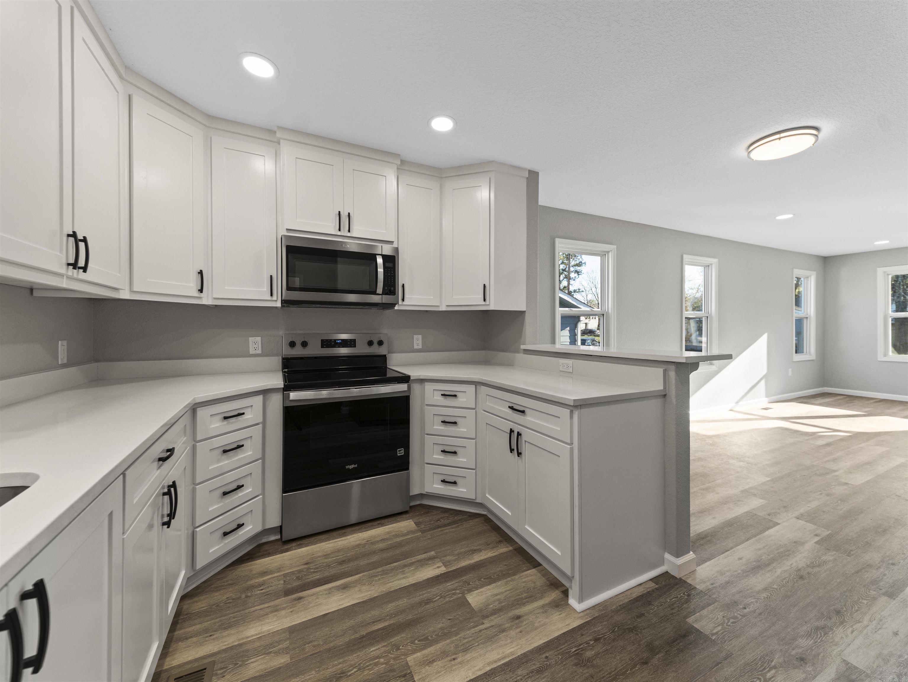 UNPLATTED ACREAGE - Residential