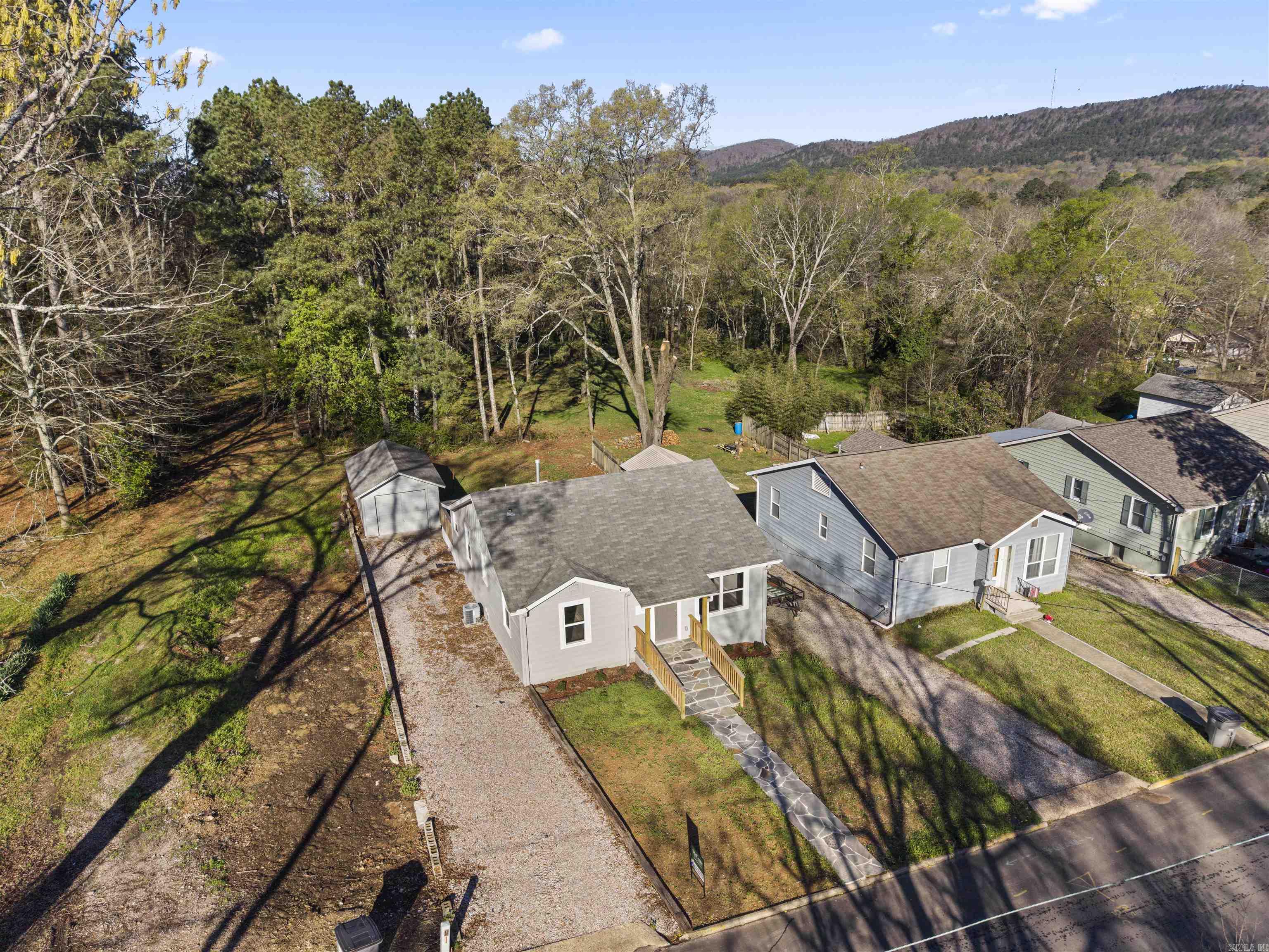 UNPLATTED ACREAGE - Residential