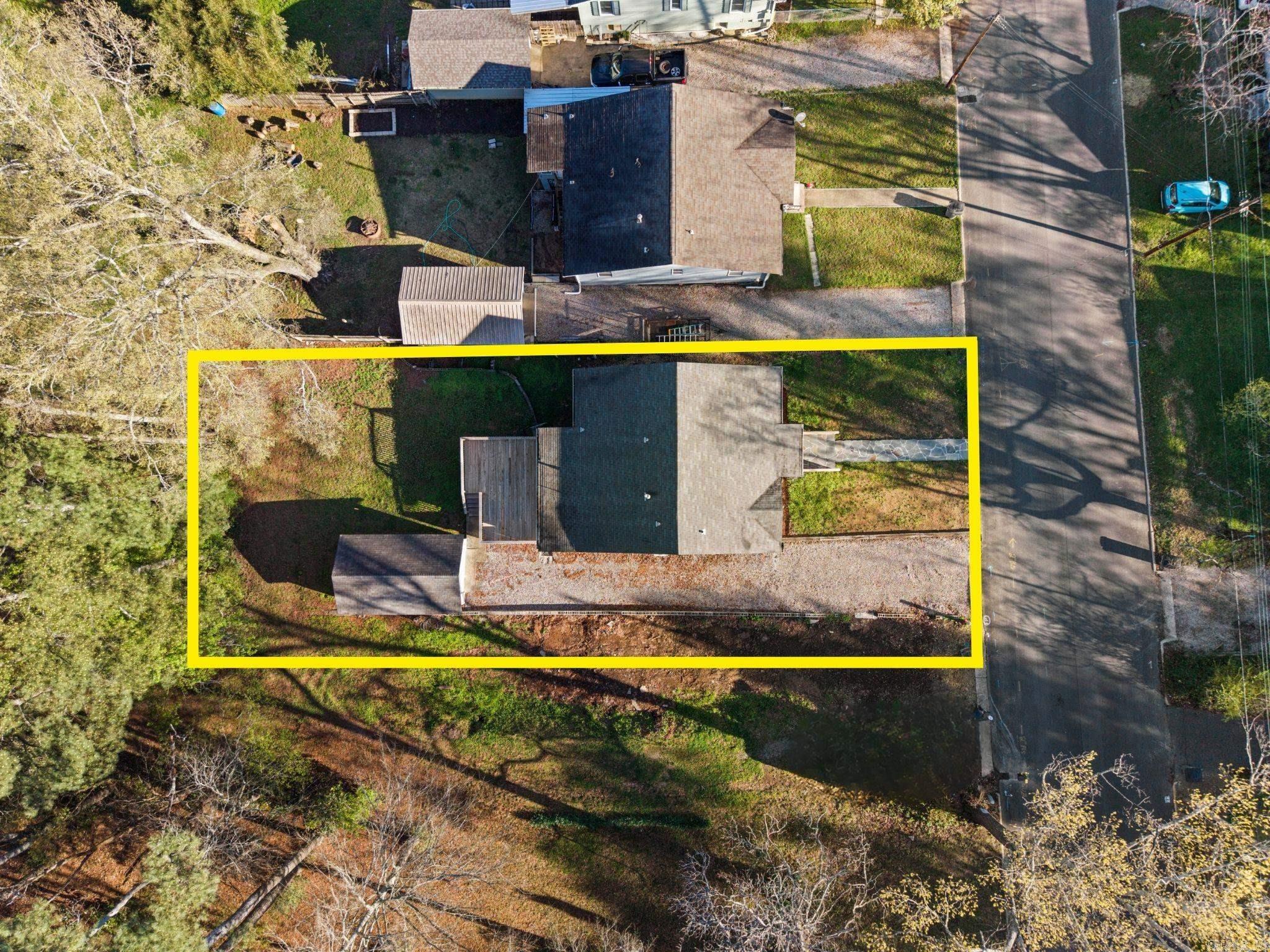 UNPLATTED ACREAGE - Residential