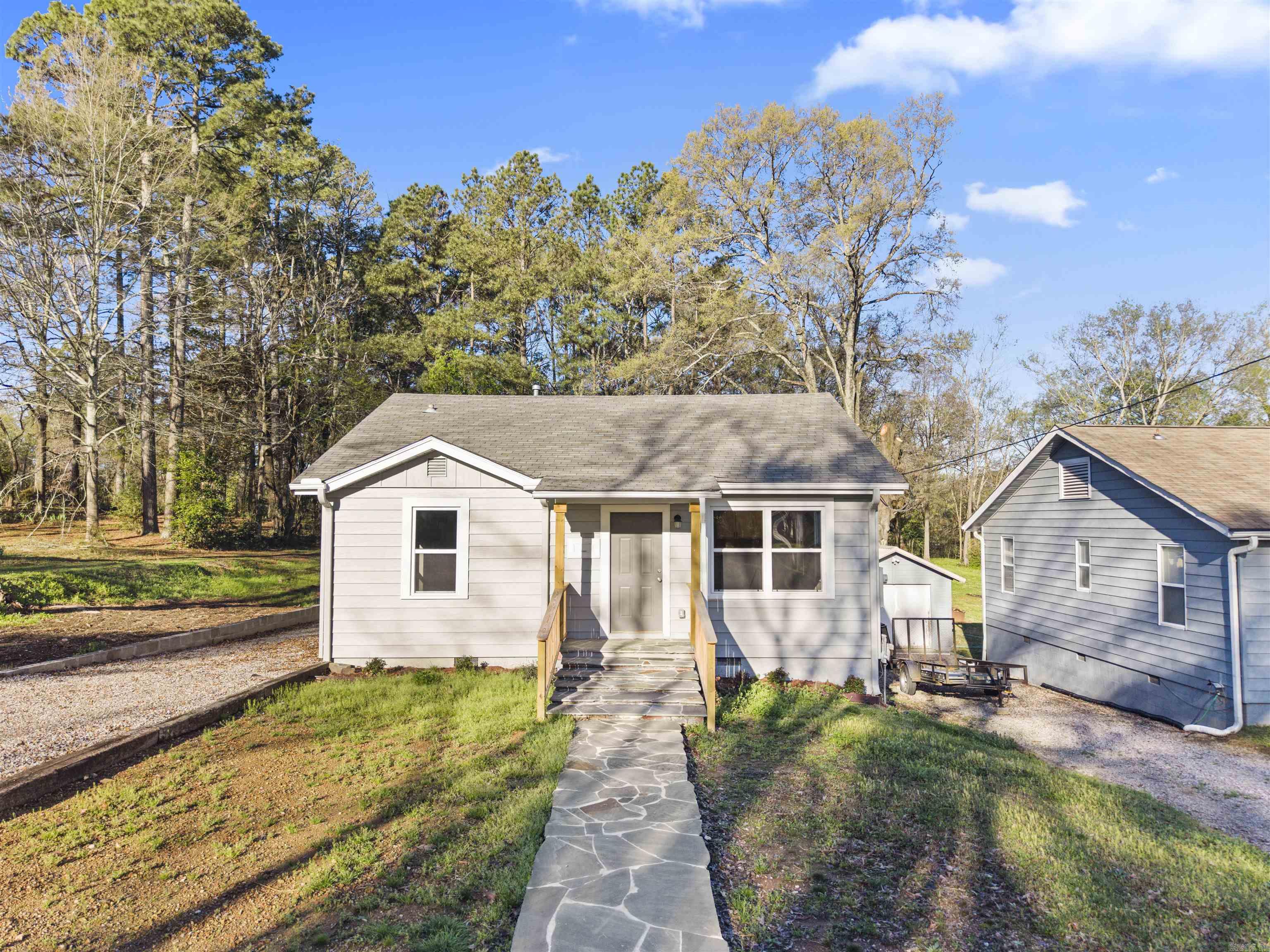 UNPLATTED ACREAGE - Residential