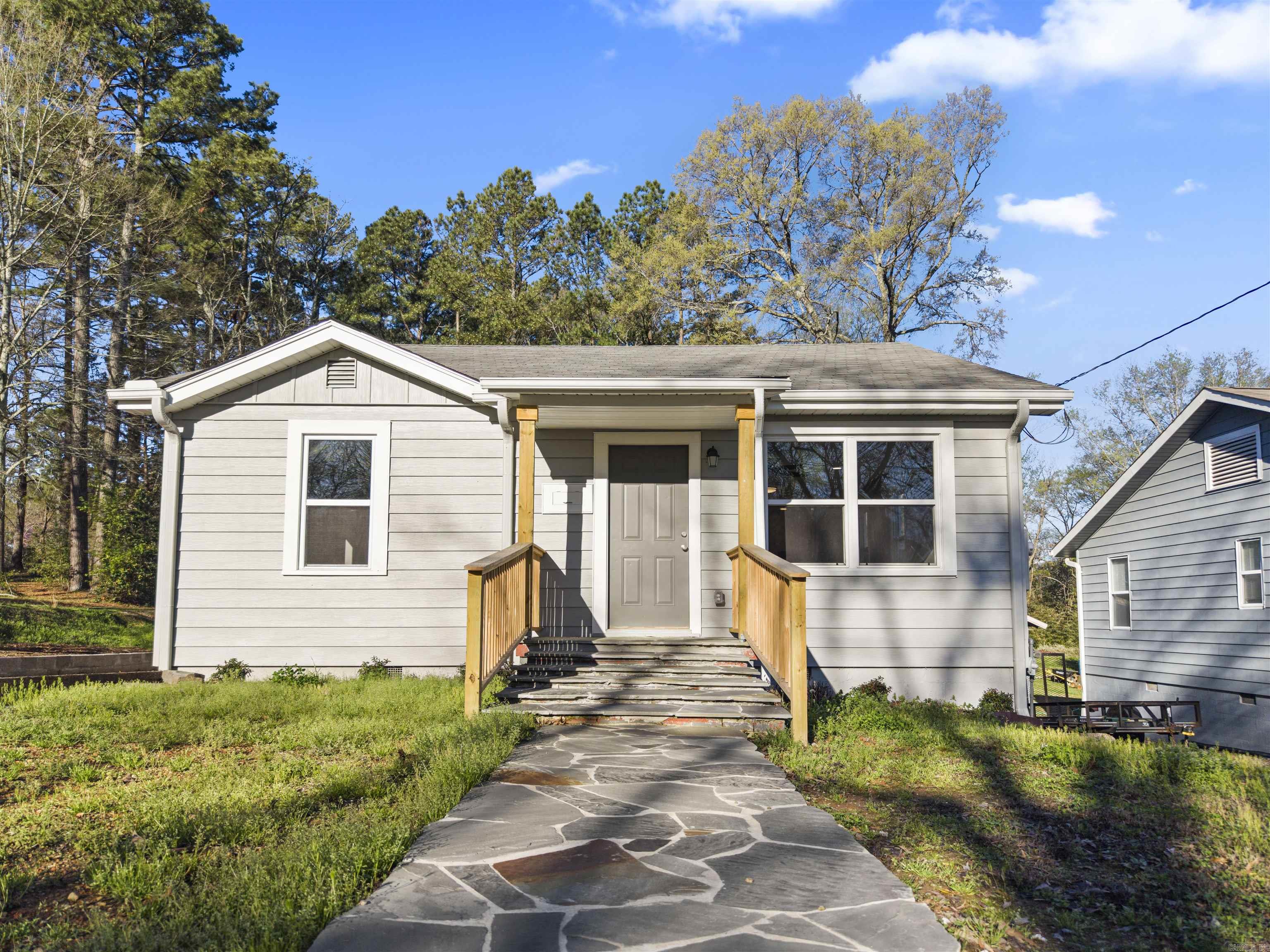 UNPLATTED ACREAGE - Residential