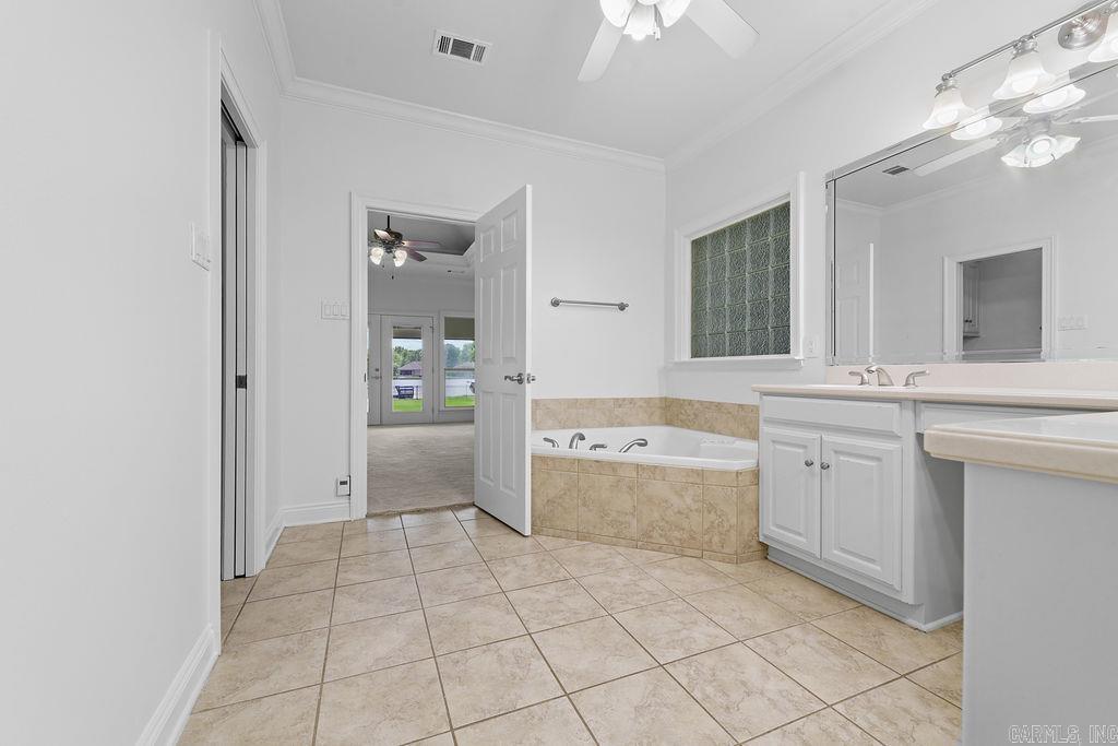 AUSTIN LAKES ON THE BAY ADDN - Residential