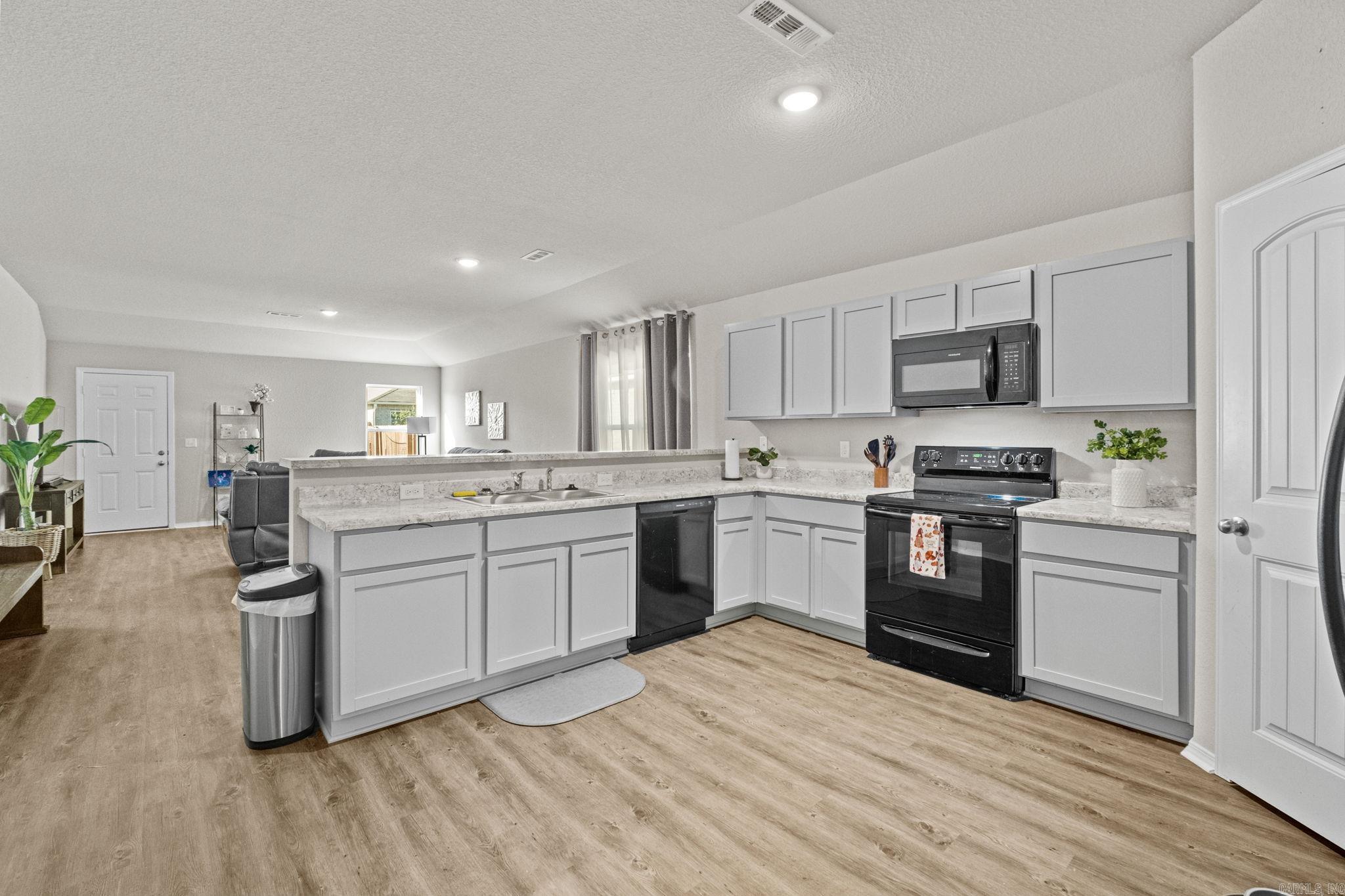 White Oaks - Residential