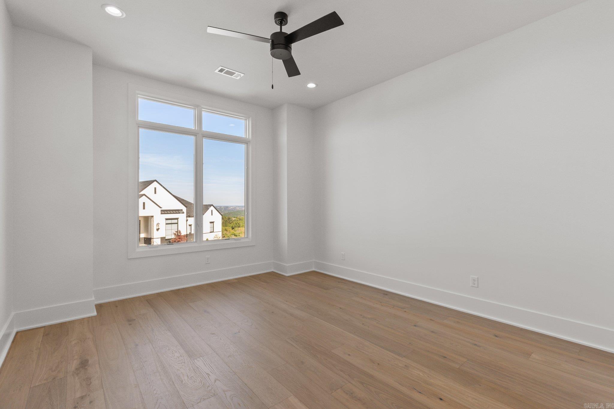 CHENAL VALLEY "FALSTONE COURT" - Residential