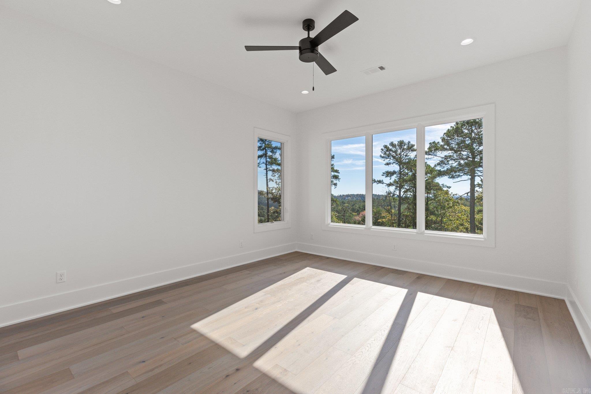 CHENAL VALLEY "FALSTONE COURT" - Residential