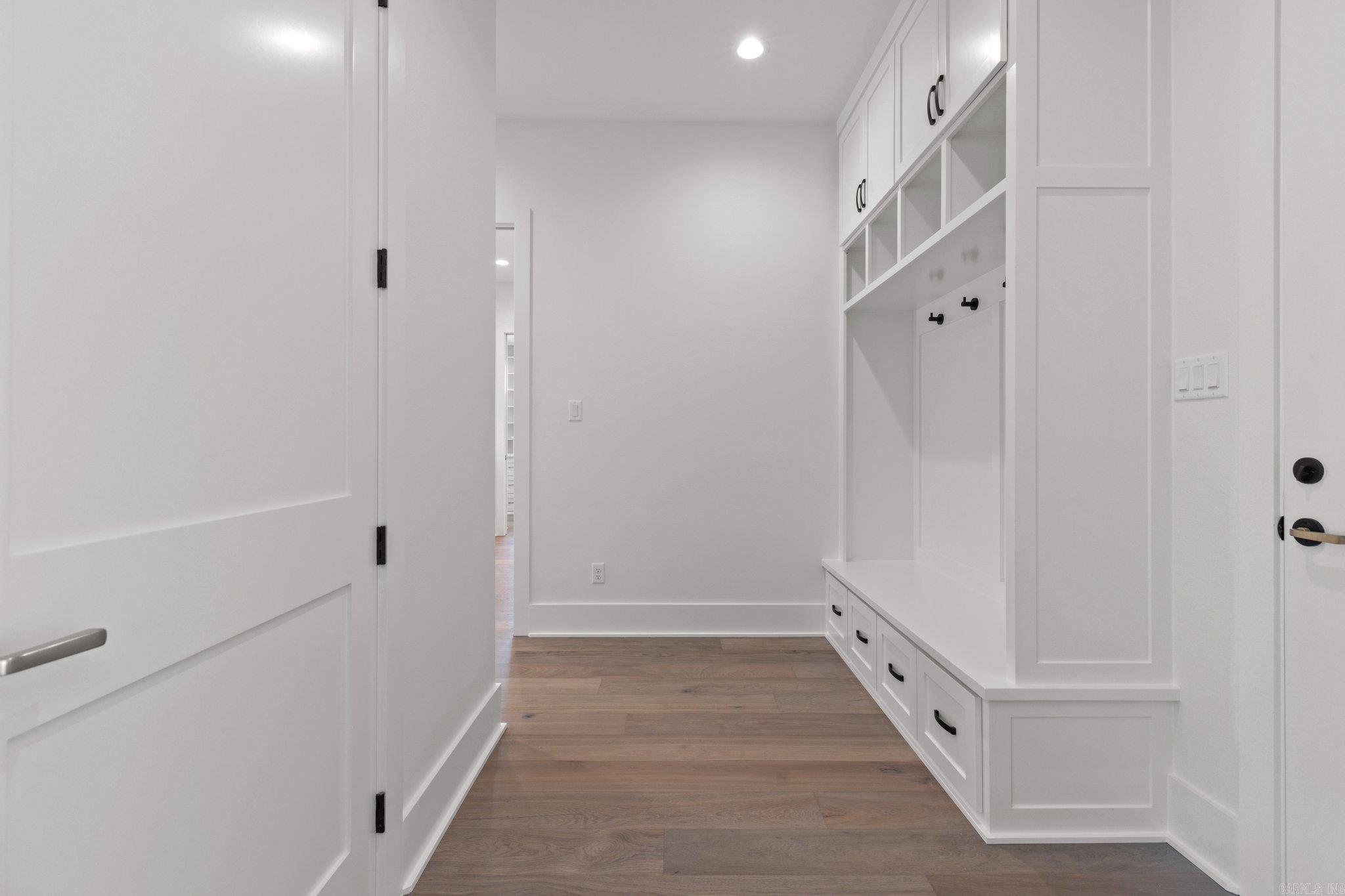 CHENAL VALLEY "FALSTONE COURT" - Residential