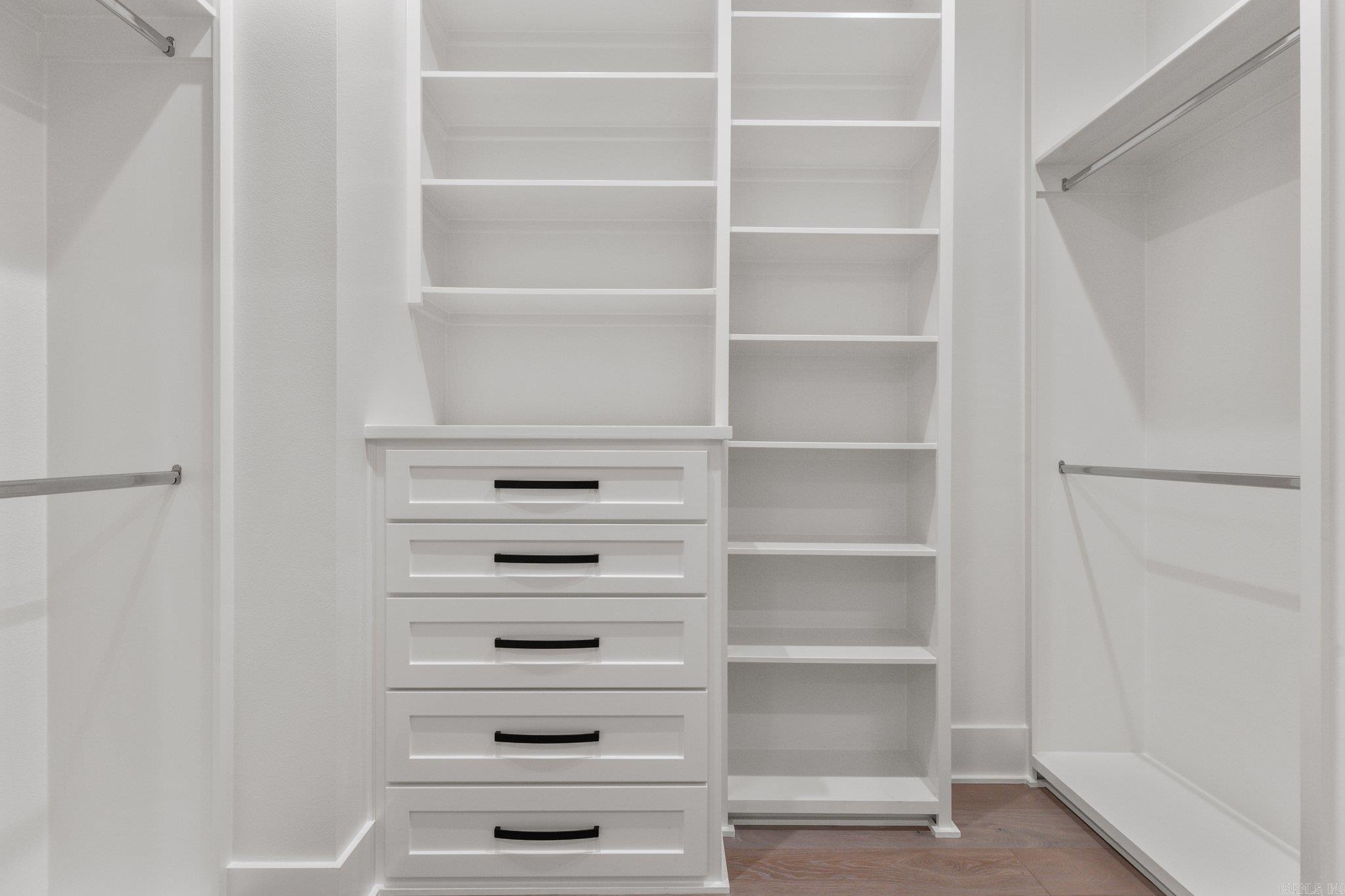 CHENAL VALLEY "FALSTONE COURT" - Residential