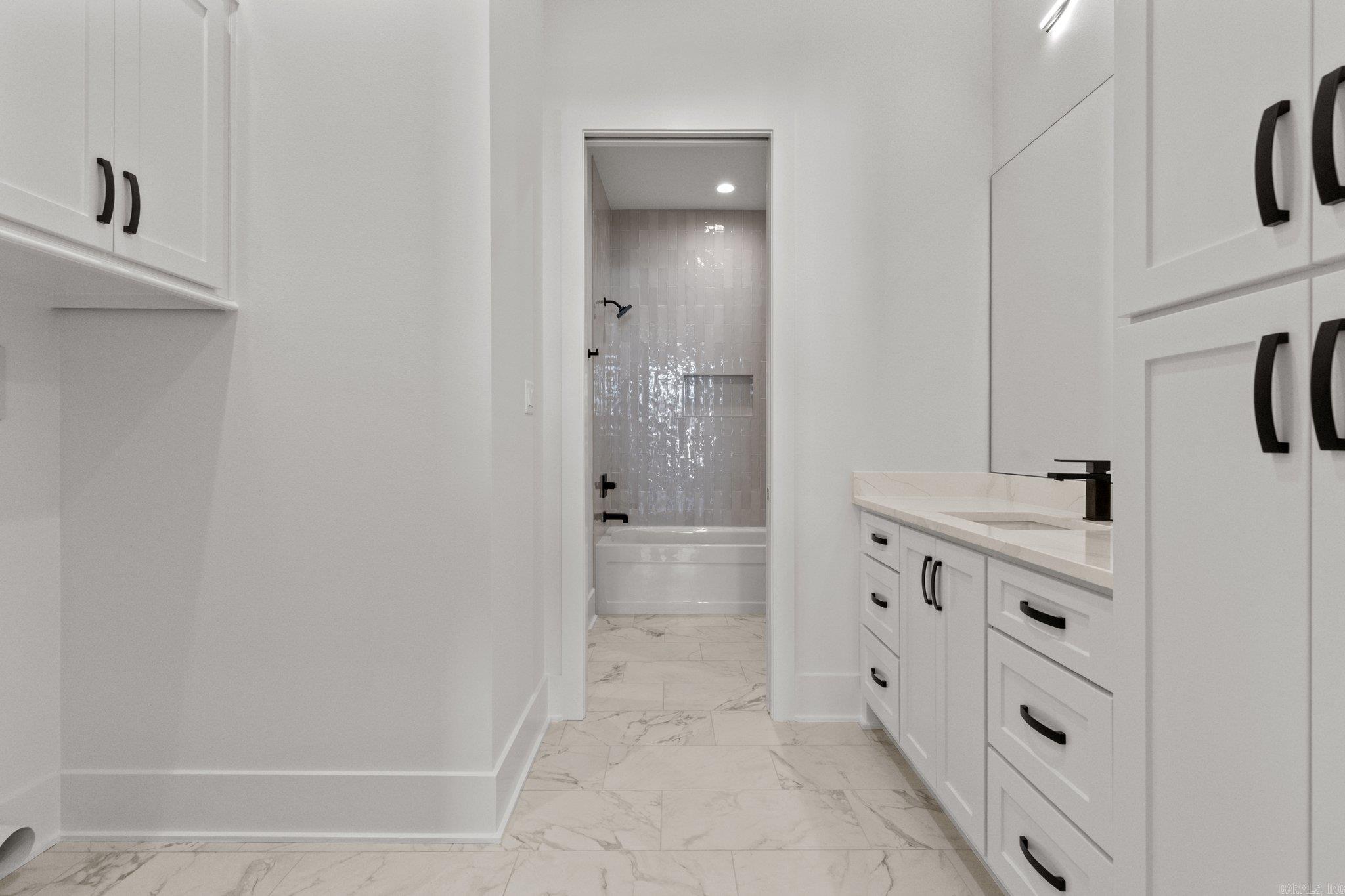 CHENAL VALLEY "FALSTONE COURT" - Residential