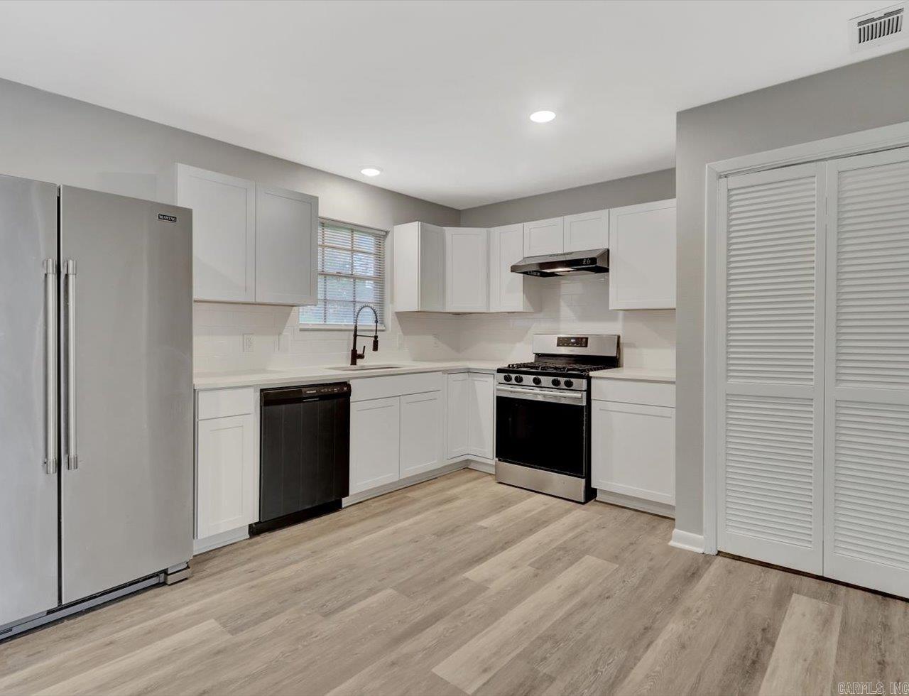 MEADOW LARK - Residential