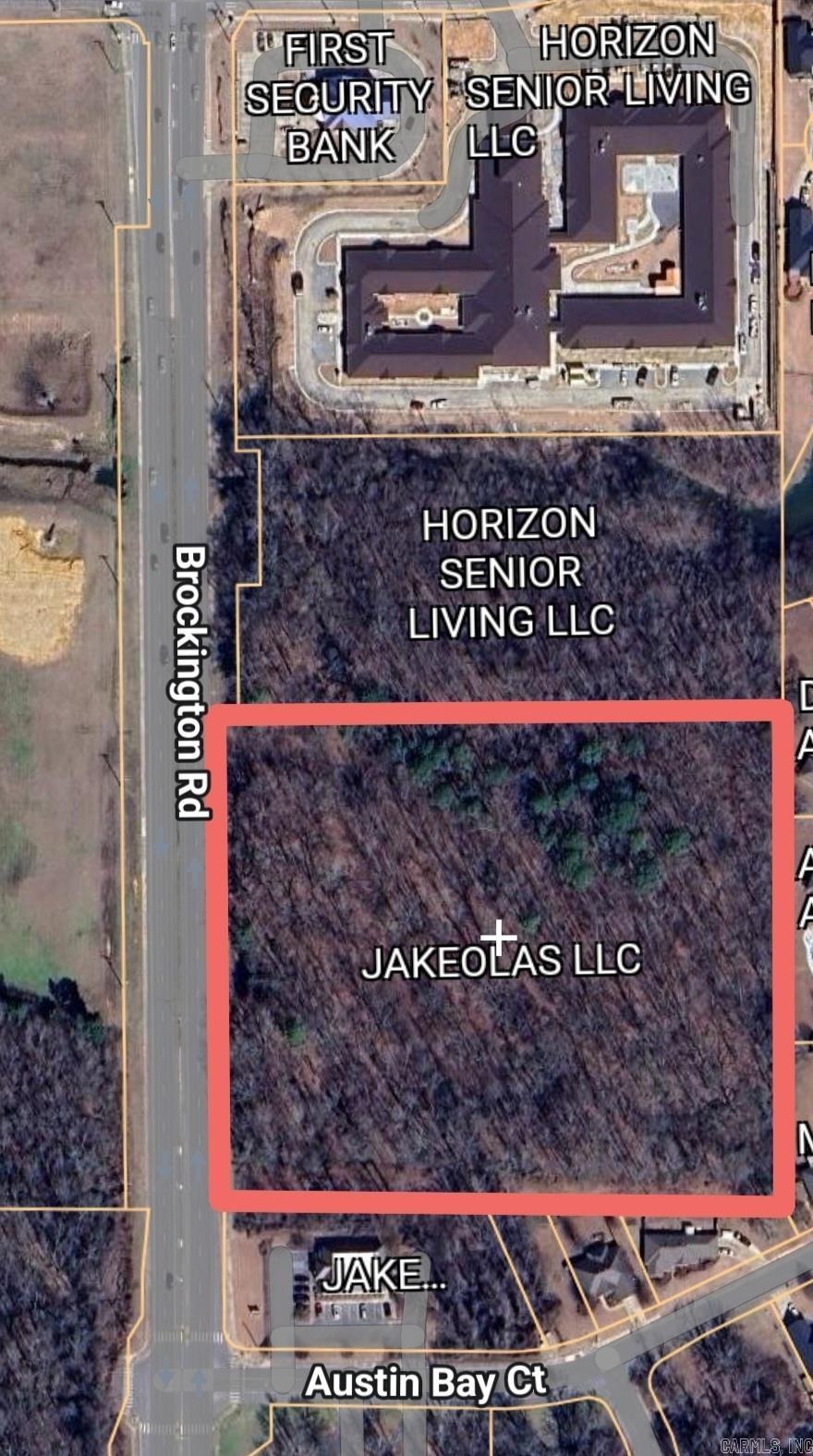 High-traffic location offering excellent visibility and accessibility. 7.5+/- acre wooded lot is zoned CSC, making it ideal for a wide range of commercial development. Don't miss your chance to secure this premiere property in one of Sherwood's most desirable corridors!