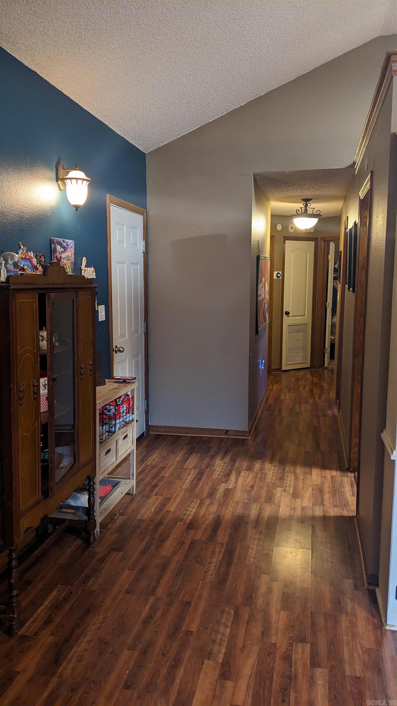 FOX HOLLOW - Residential