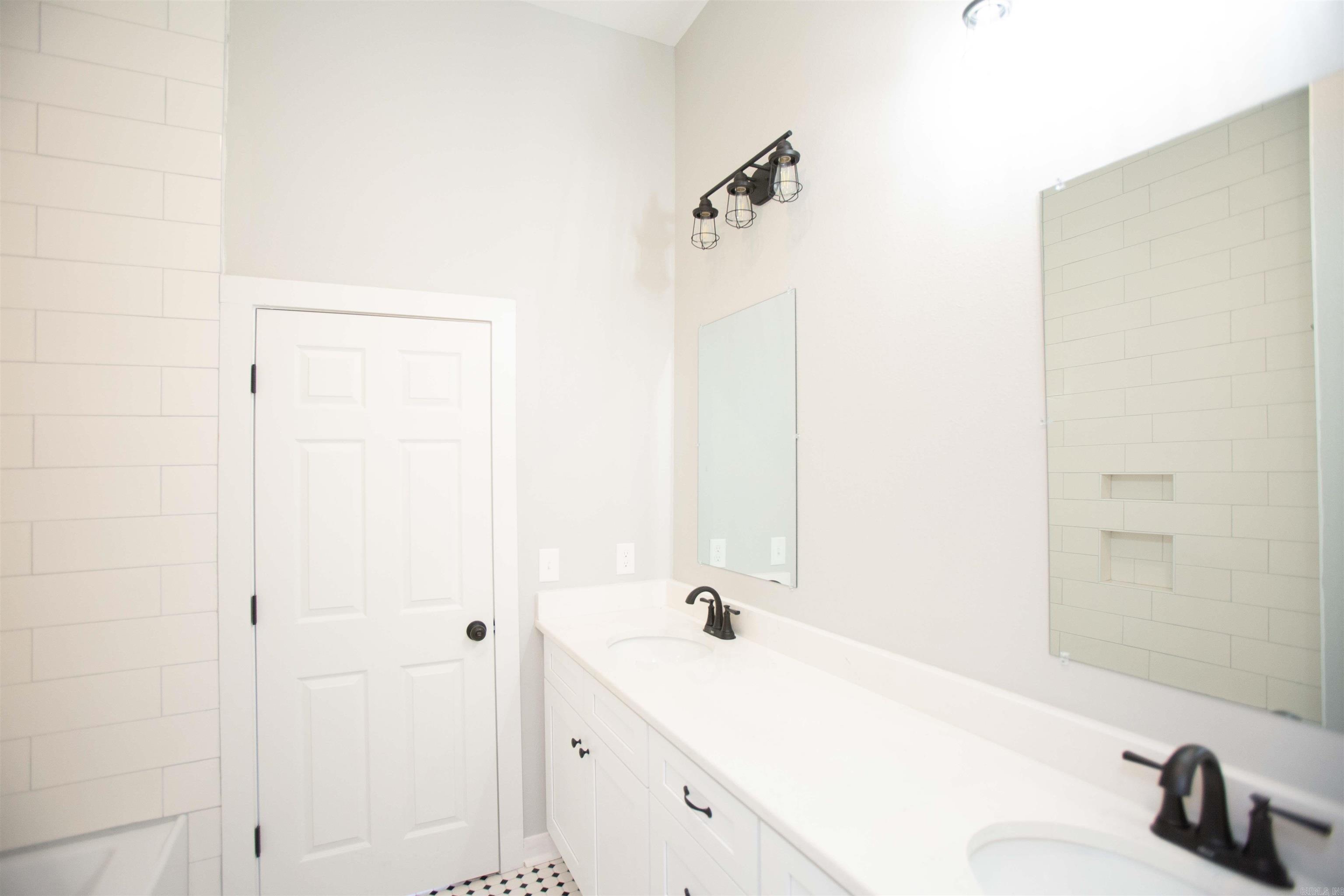 Centenial - Residential Lease