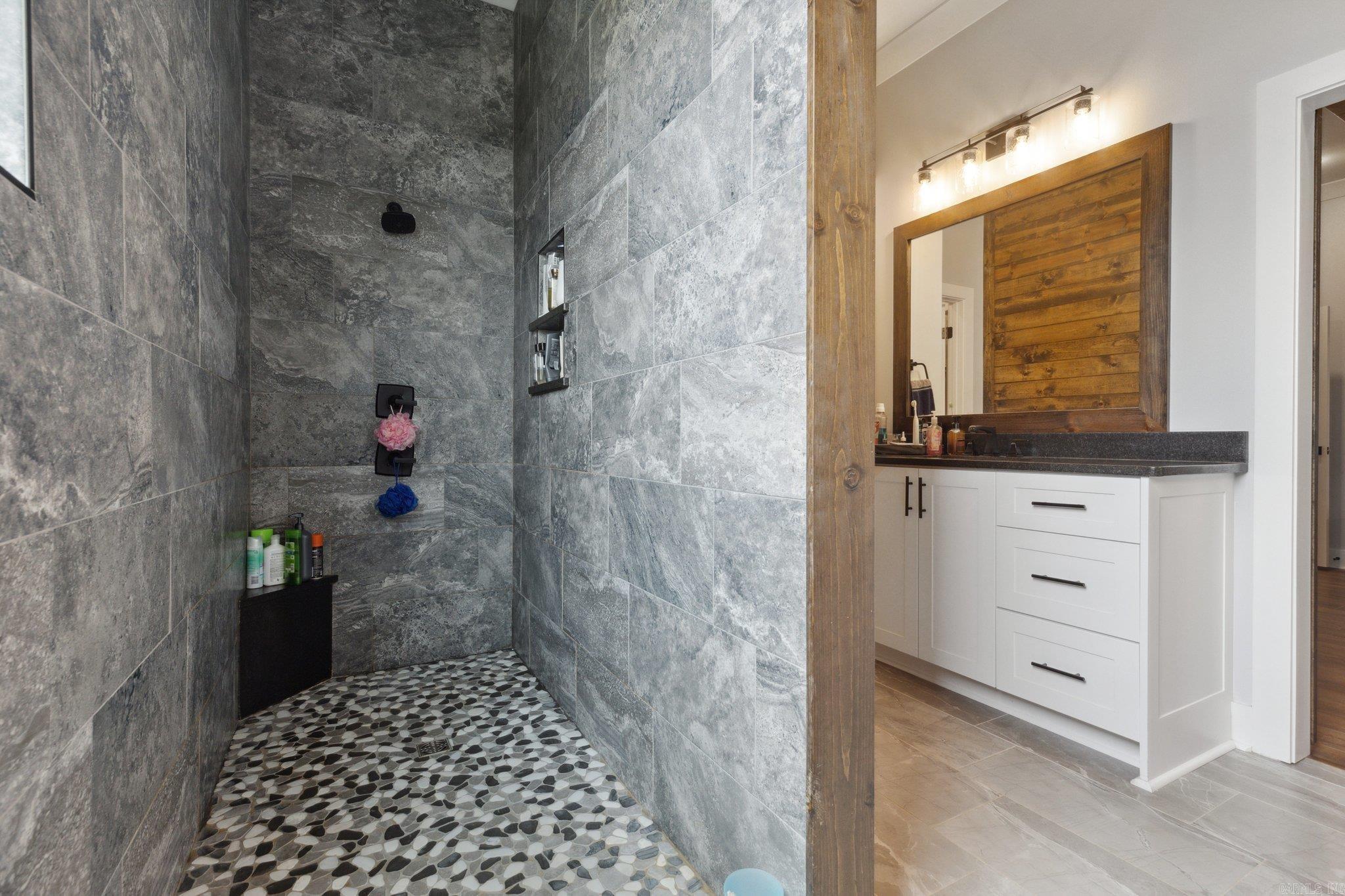 FIELDS OF HURRICANE LAKE ESTATES - Residential