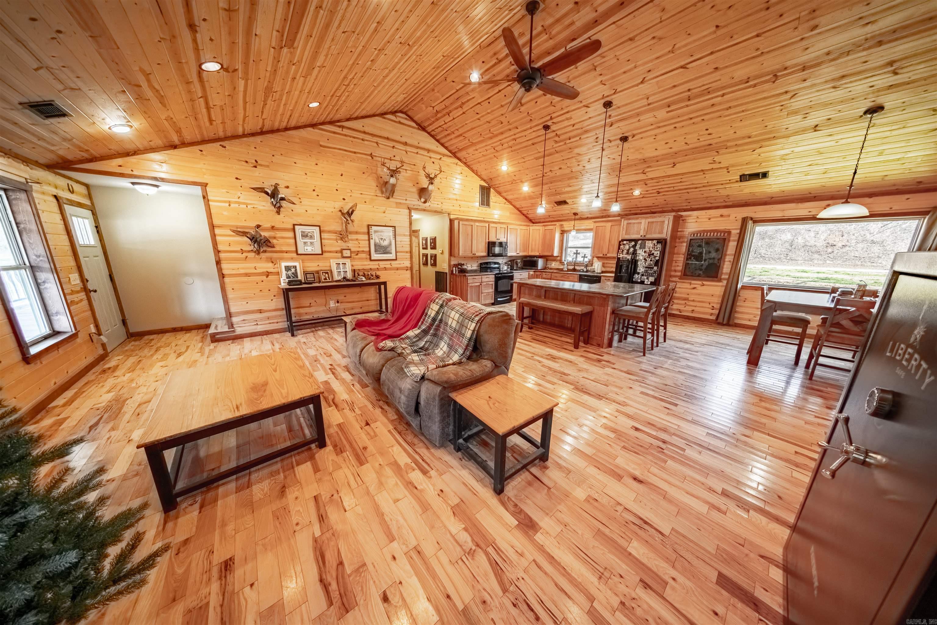 Metes & Bounds - Residential