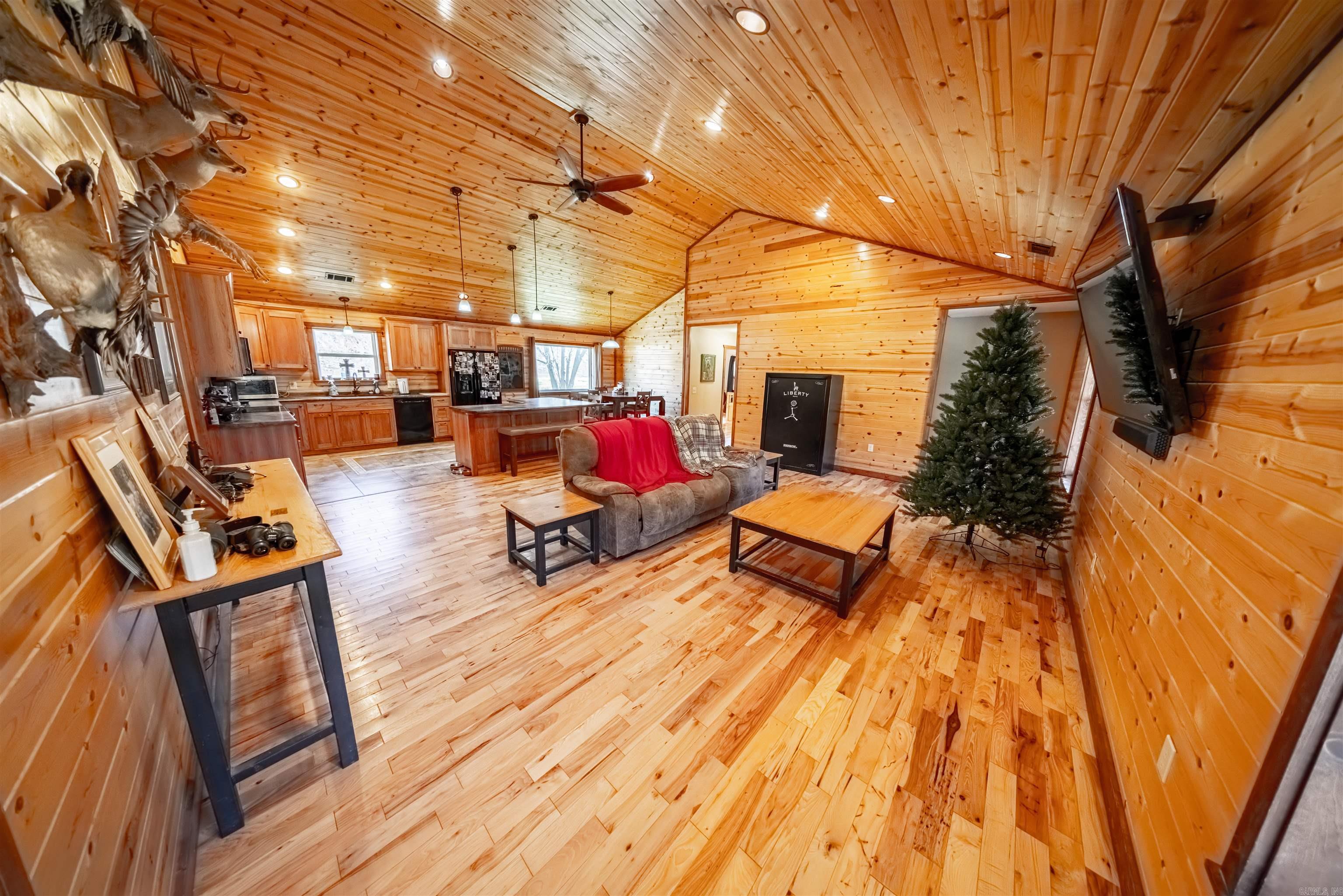 Metes & Bounds - Residential