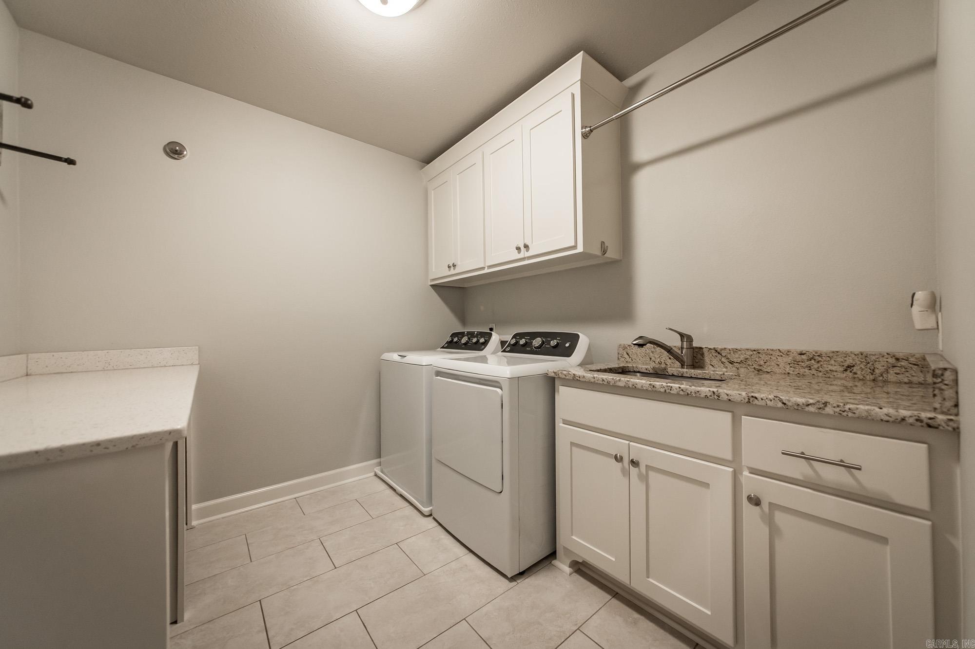 CHENAL VALLEY "MIRAMAR PLACE" - Residential