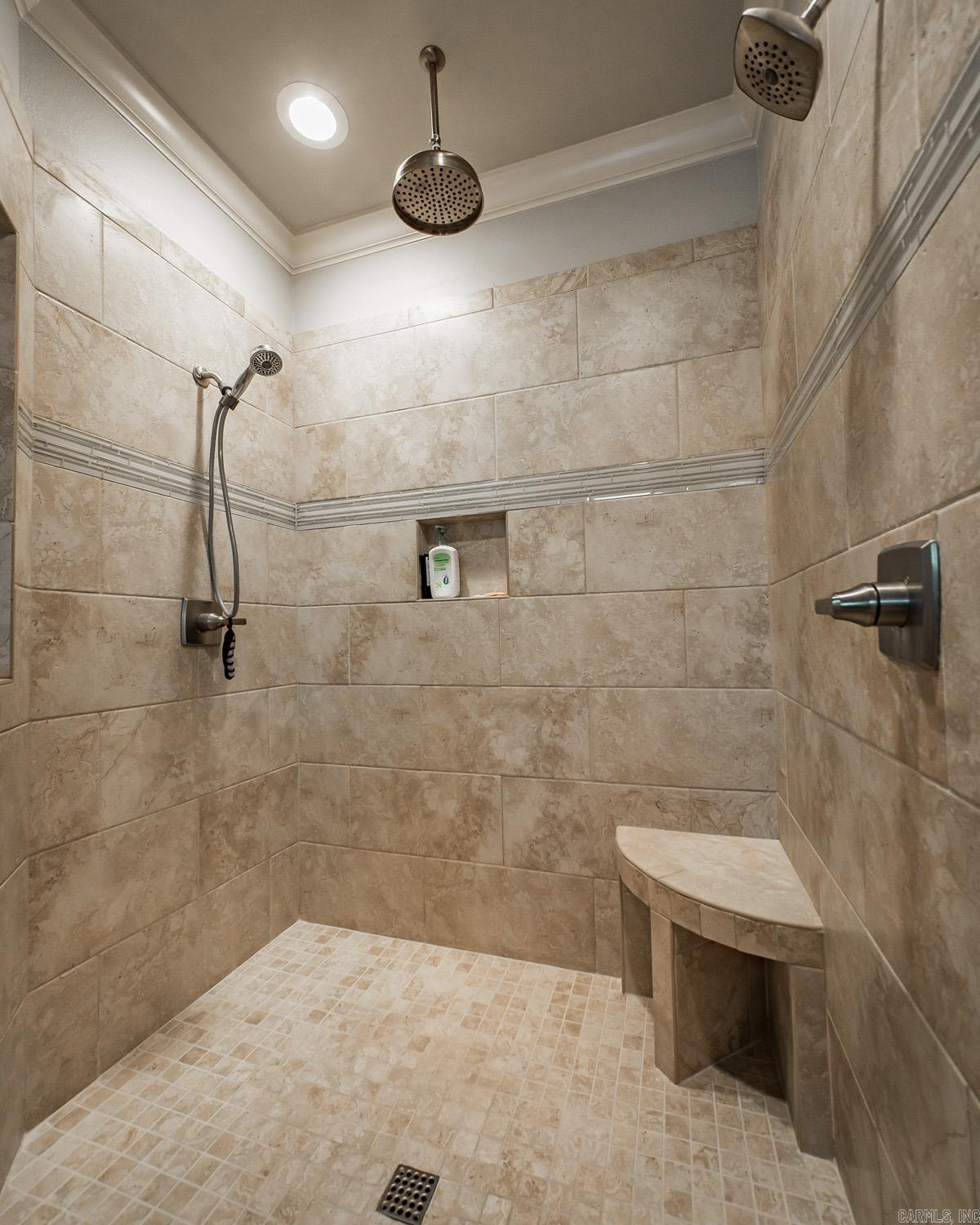 CHENAL VALLEY "MIRAMAR PLACE" - Residential