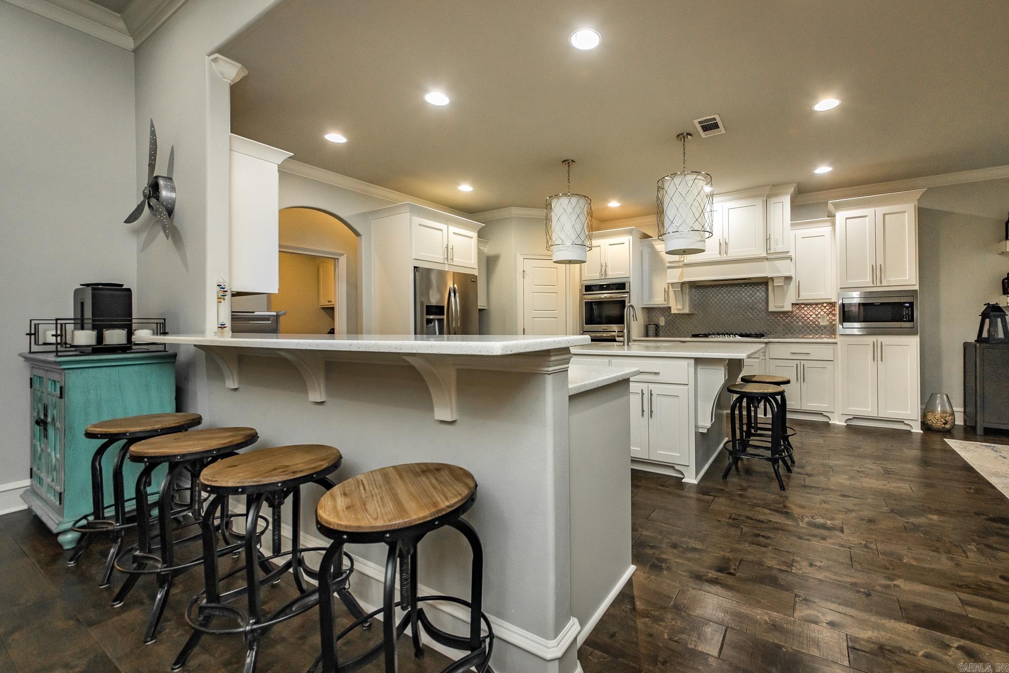 CHENAL VALLEY "MIRAMAR PLACE" - Residential