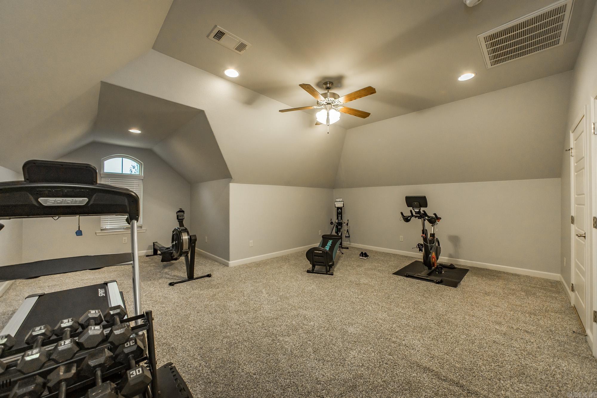 CHENAL VALLEY "MIRAMAR PLACE" - Residential