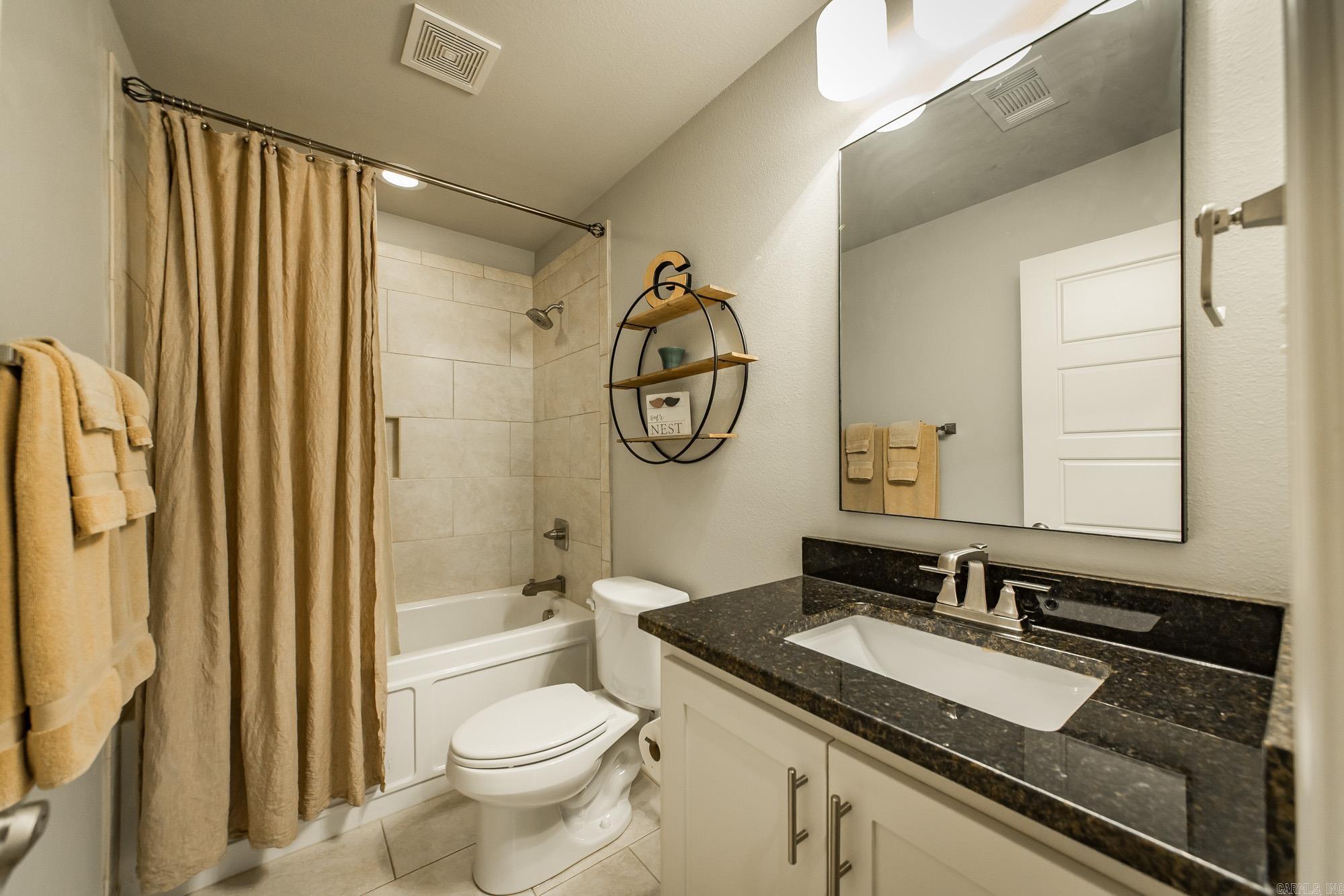 CHENAL VALLEY "MIRAMAR PLACE" - Residential