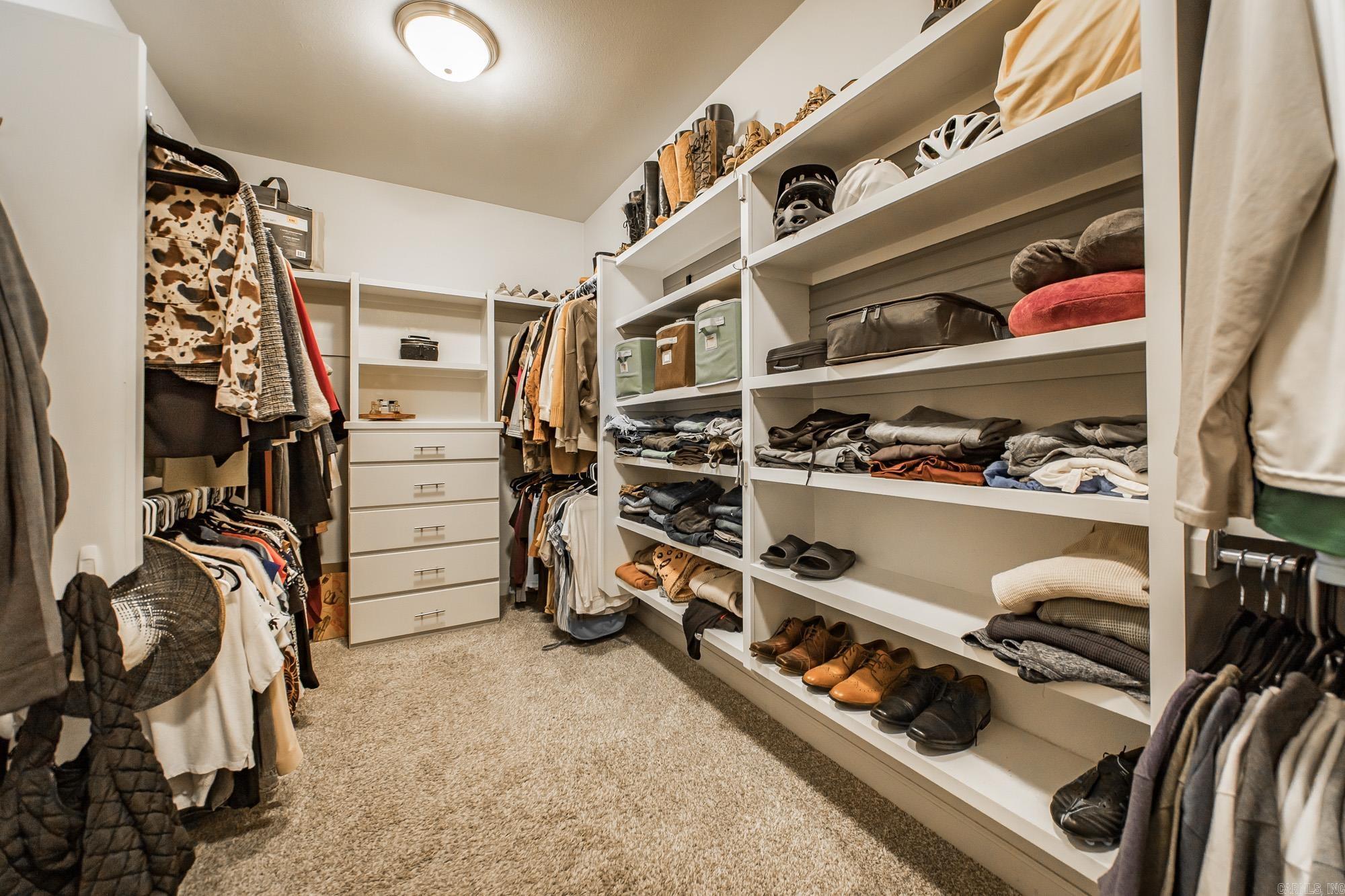 CHENAL VALLEY "MIRAMAR PLACE" - Residential