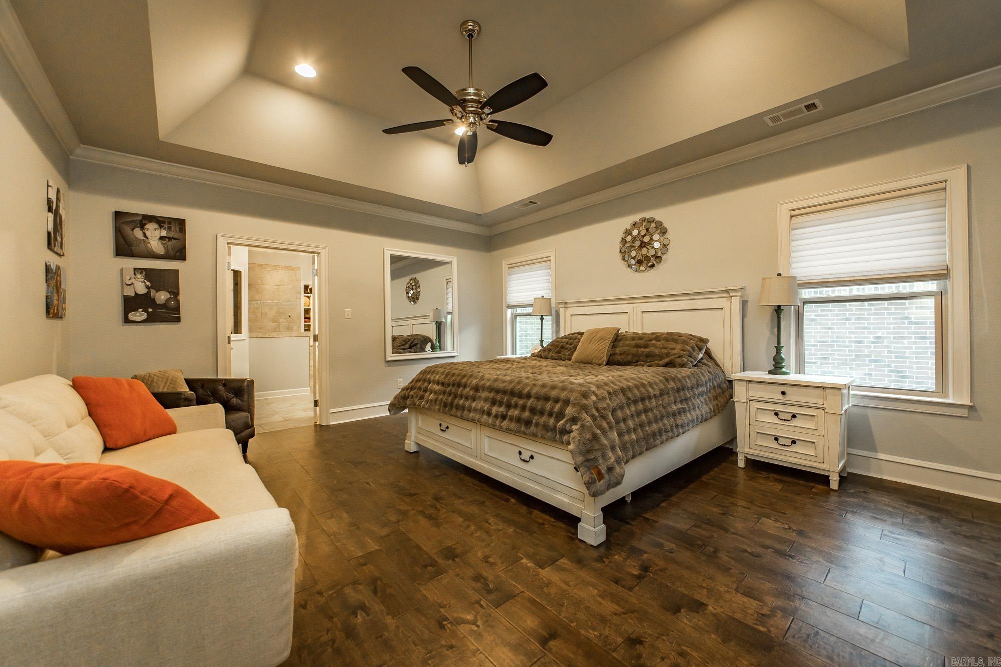 CHENAL VALLEY "MIRAMAR PLACE" - Residential