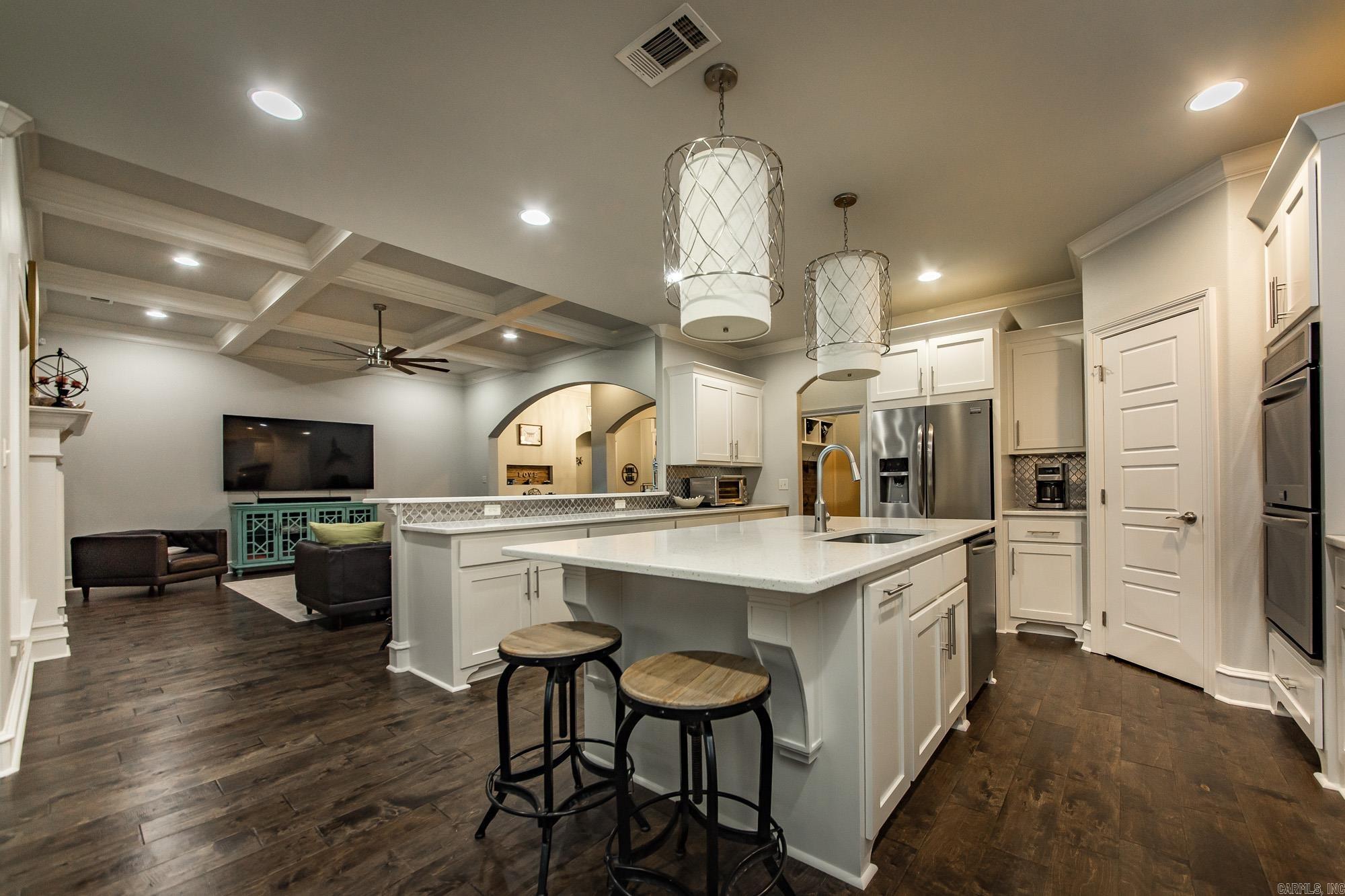 CHENAL VALLEY "MIRAMAR PLACE" - Residential