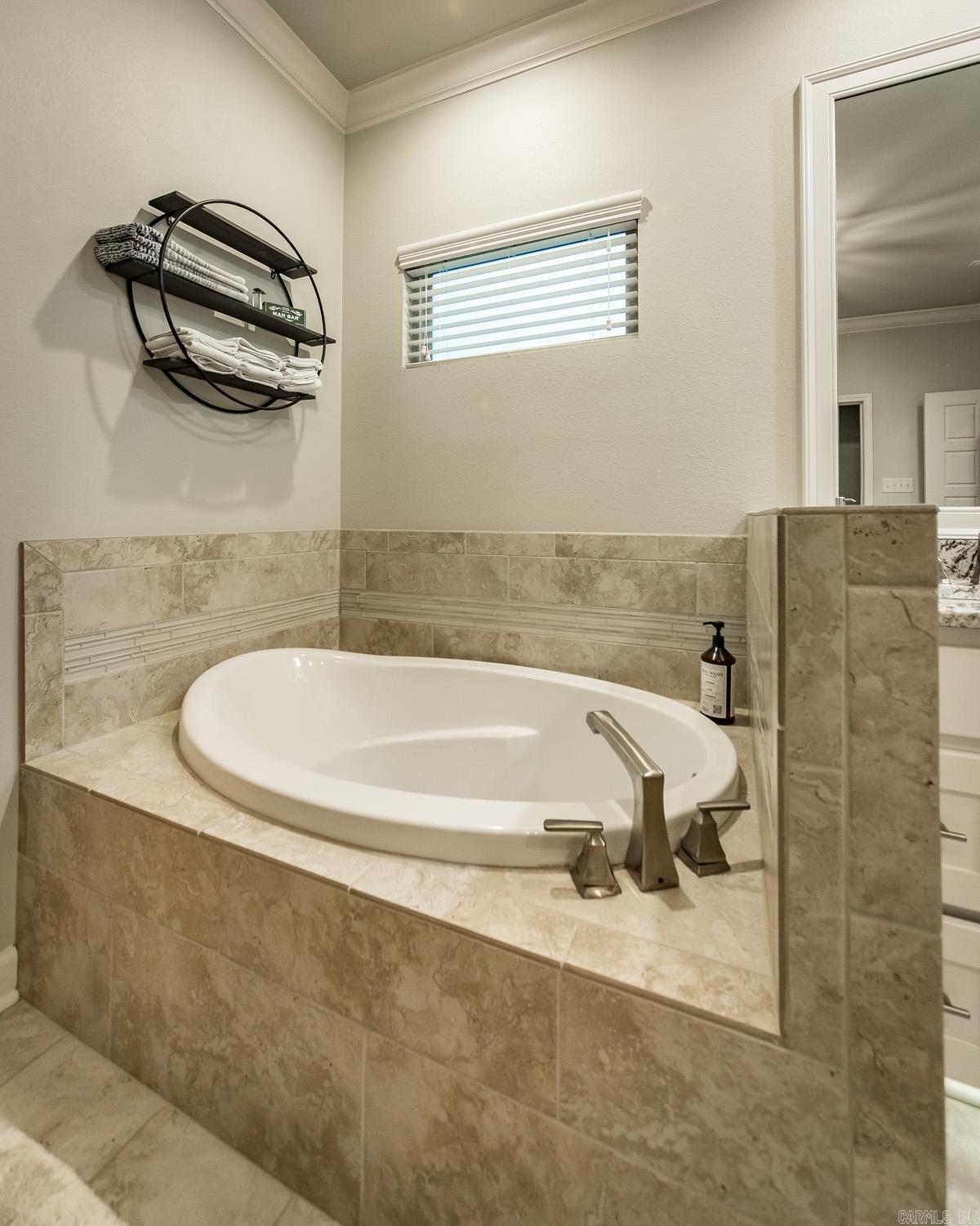 CHENAL VALLEY "MIRAMAR PLACE" - Residential